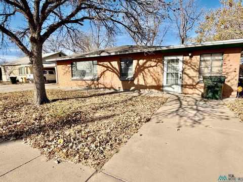 Homes For Sale - 810 Ortega Street<br/> Eddy County, Carlsbad, NM 88220