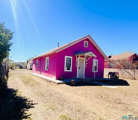 Homes For Sale - 520 E 4th Street<br/> Chaves County, Roswell, NM 88201