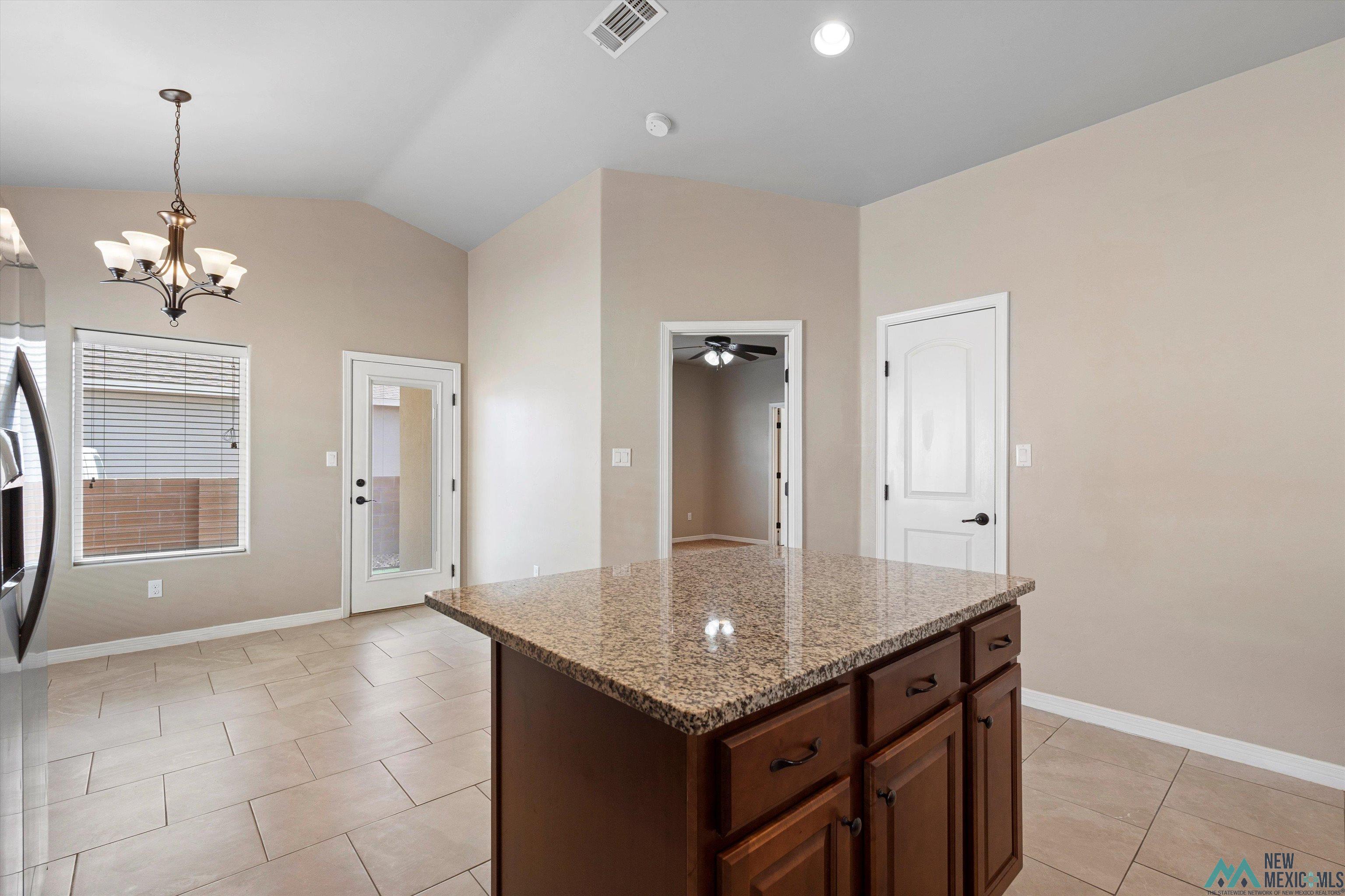 1007 Solomons Court, Carlsbad, Texas image 7