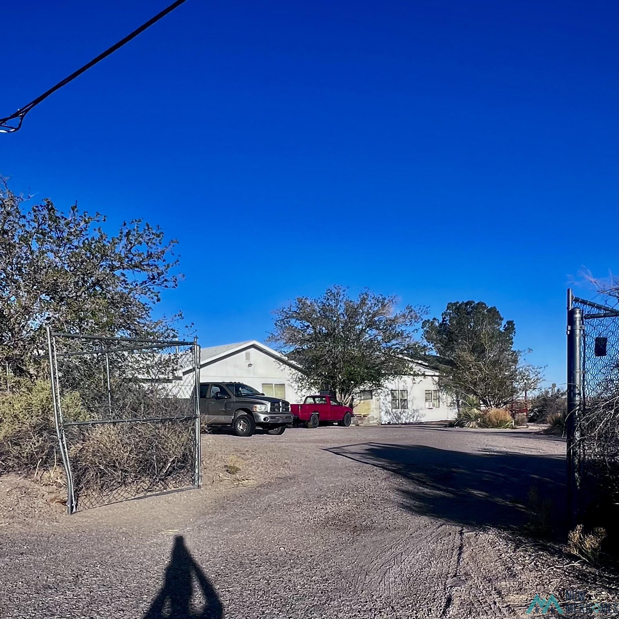 101 Organ Avenue, Elephant Butte, New Mexico image 2