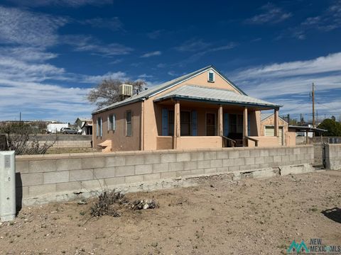 Mobile Home For Sale - 800 E 5th Street<br/> Truth Or Consequences, NM 87901