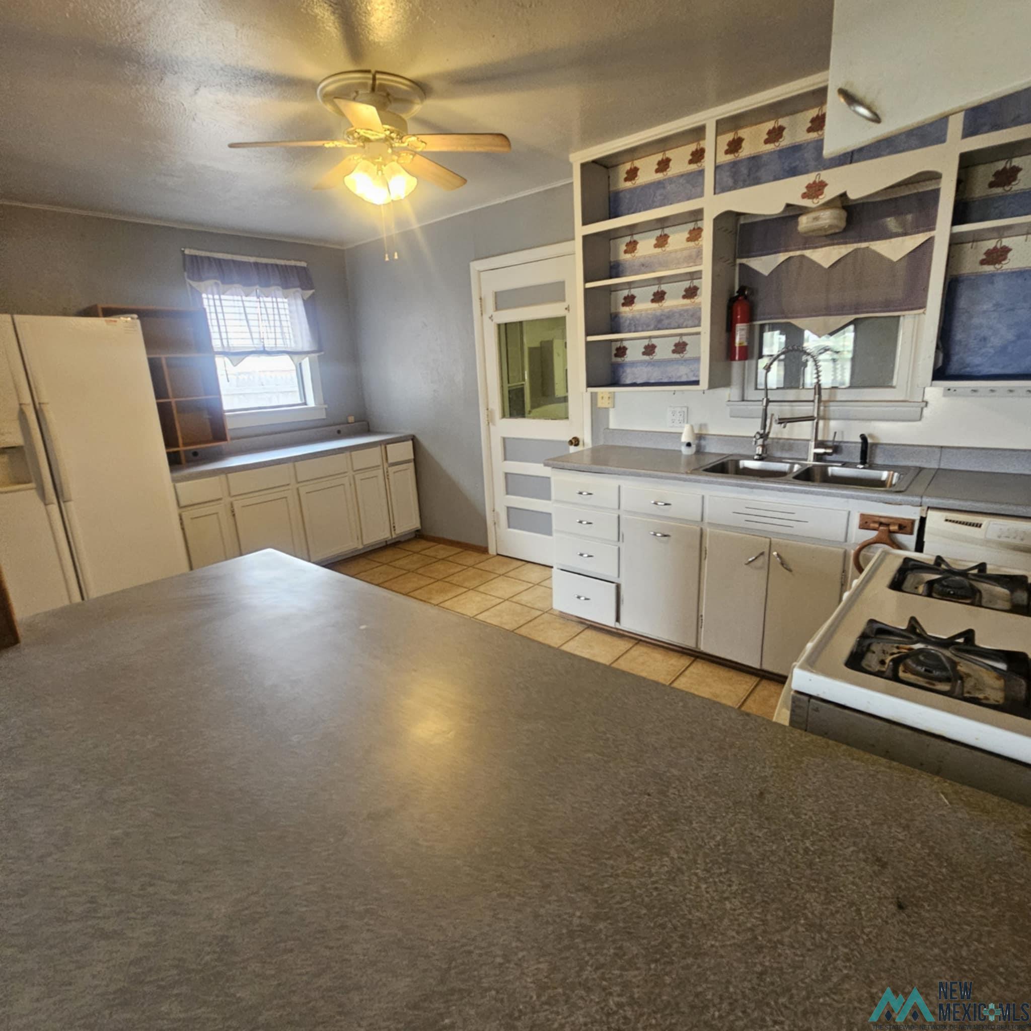 Texico, New Mexico 88135, United States, 3 Bedrooms Bedrooms, ,2 BathroomsBathrooms,Residential,Active,147780