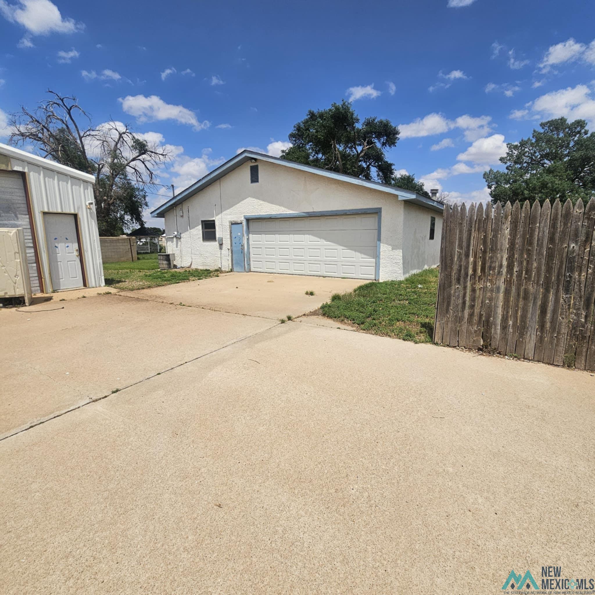 Texico, New Mexico 88135, United States, 3 Bedrooms Bedrooms, ,2 BathroomsBathrooms,Residential,Active,147780