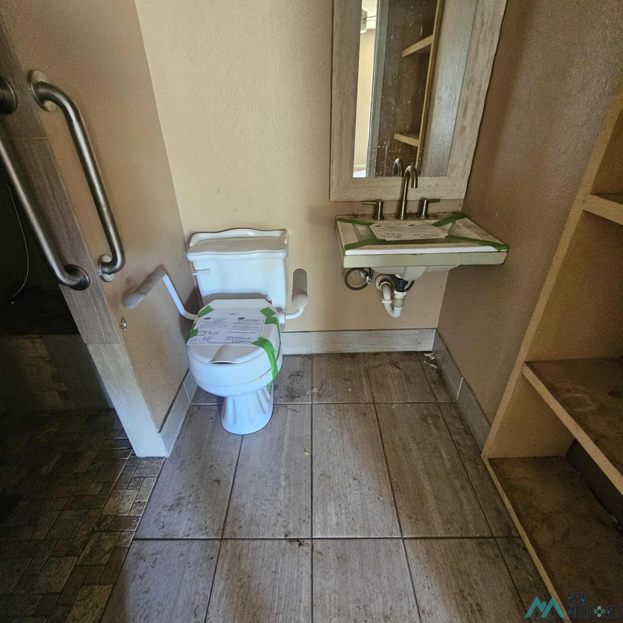 Clovis, New Mexico 88101, United States, 2 Bedrooms Bedrooms, ,1 BathroomBathrooms,Residential,Active,221164