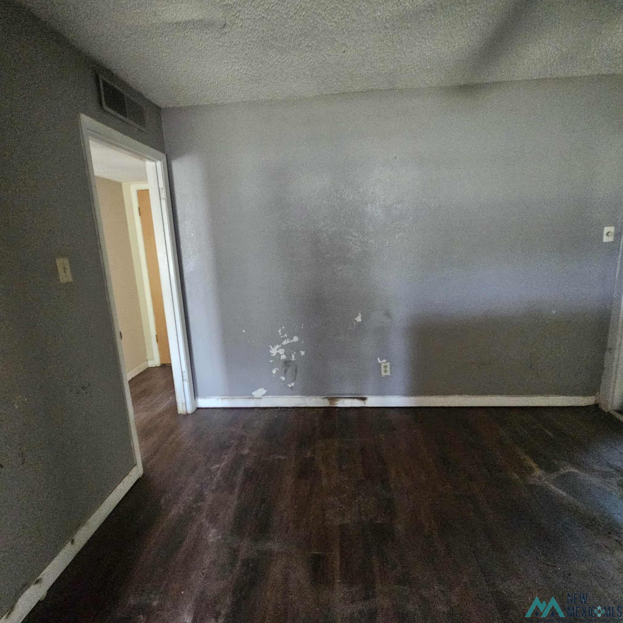 Clovis, New Mexico 88101, United States, 2 Bedrooms Bedrooms, ,1 BathroomBathrooms,Residential,Active,221164