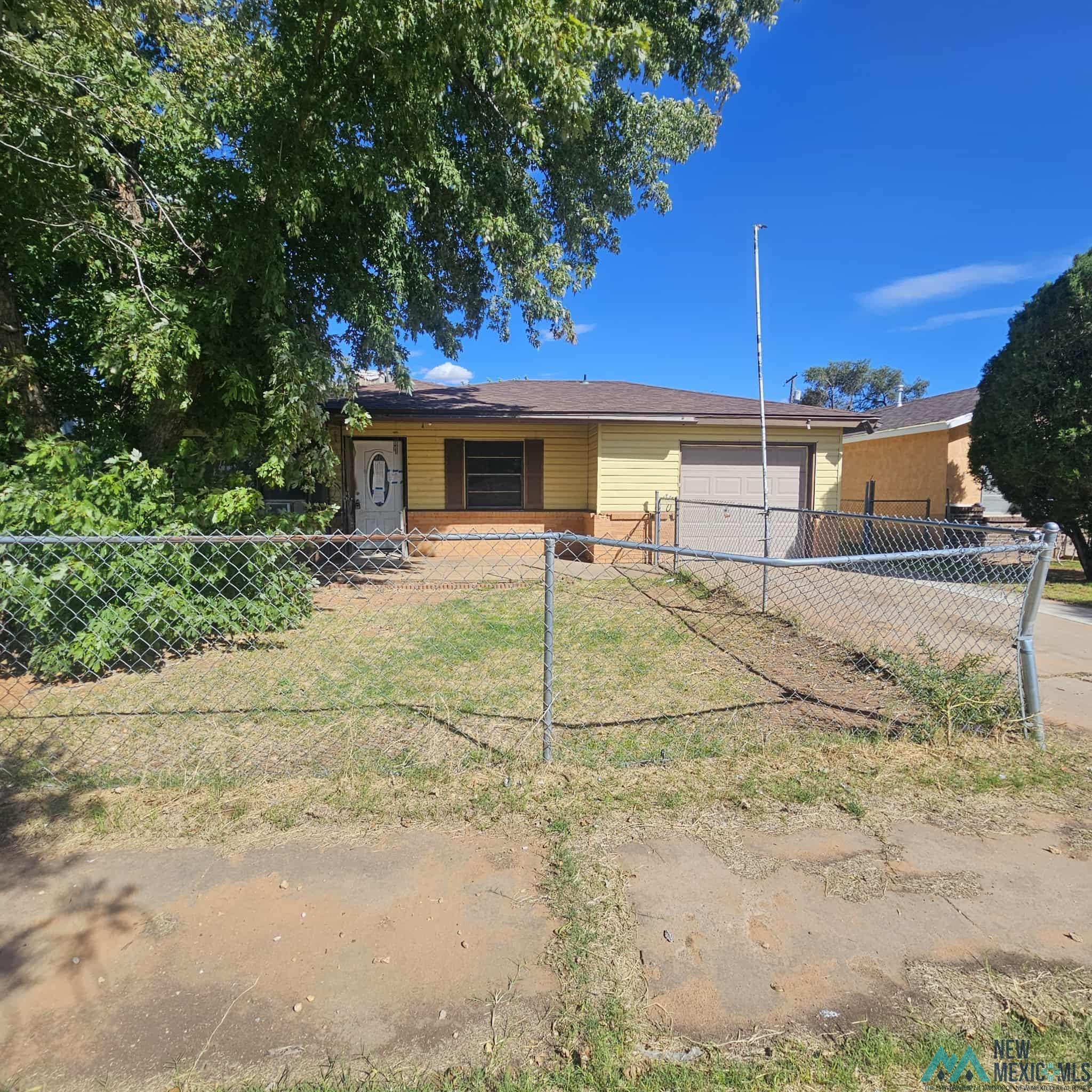 Clovis, New Mexico 88101, United States, 2 Bedrooms Bedrooms, ,1 BathroomBathrooms,Residential,Active,221164