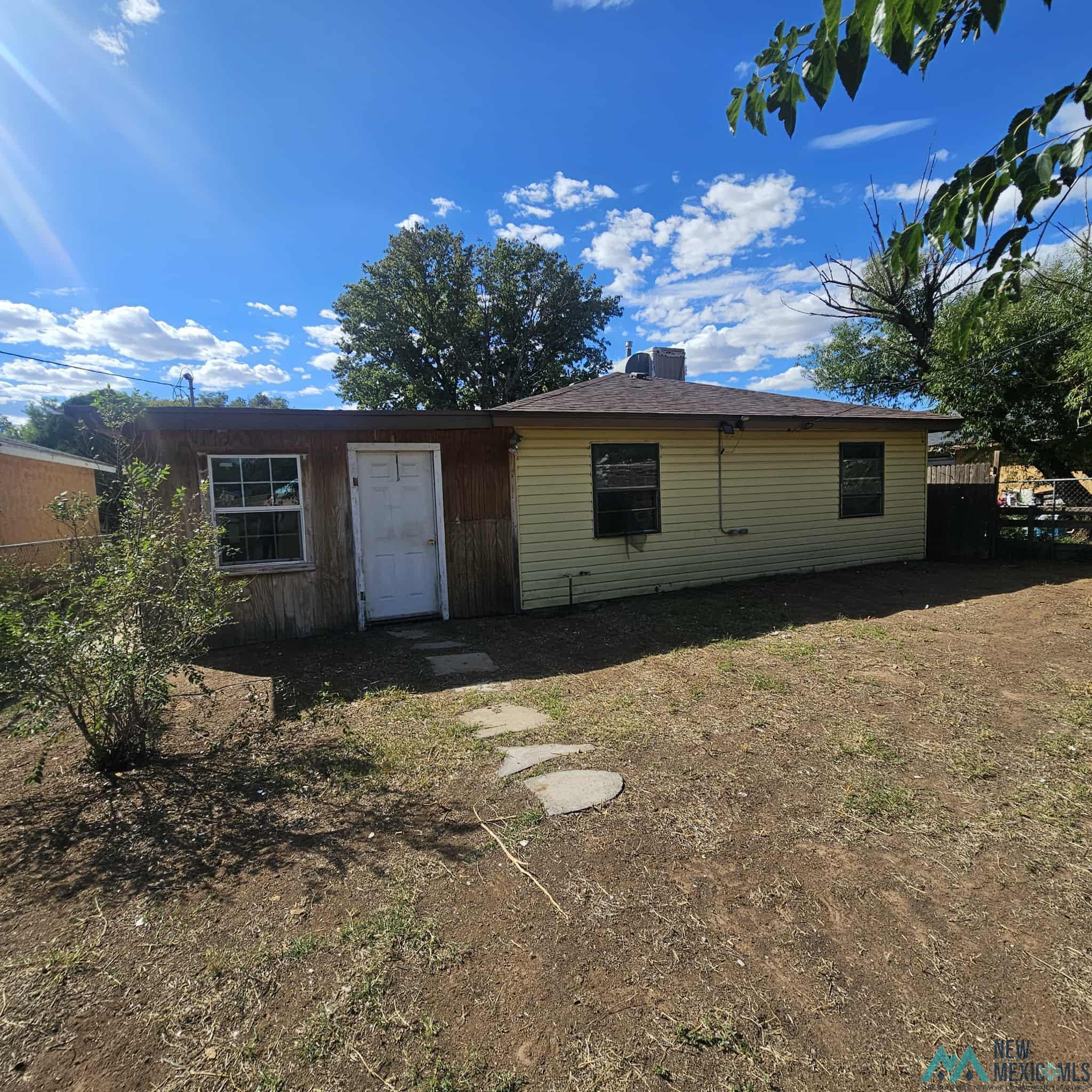 Clovis, New Mexico 88101, United States, 2 Bedrooms Bedrooms, ,1 BathroomBathrooms,Residential,Active,221164