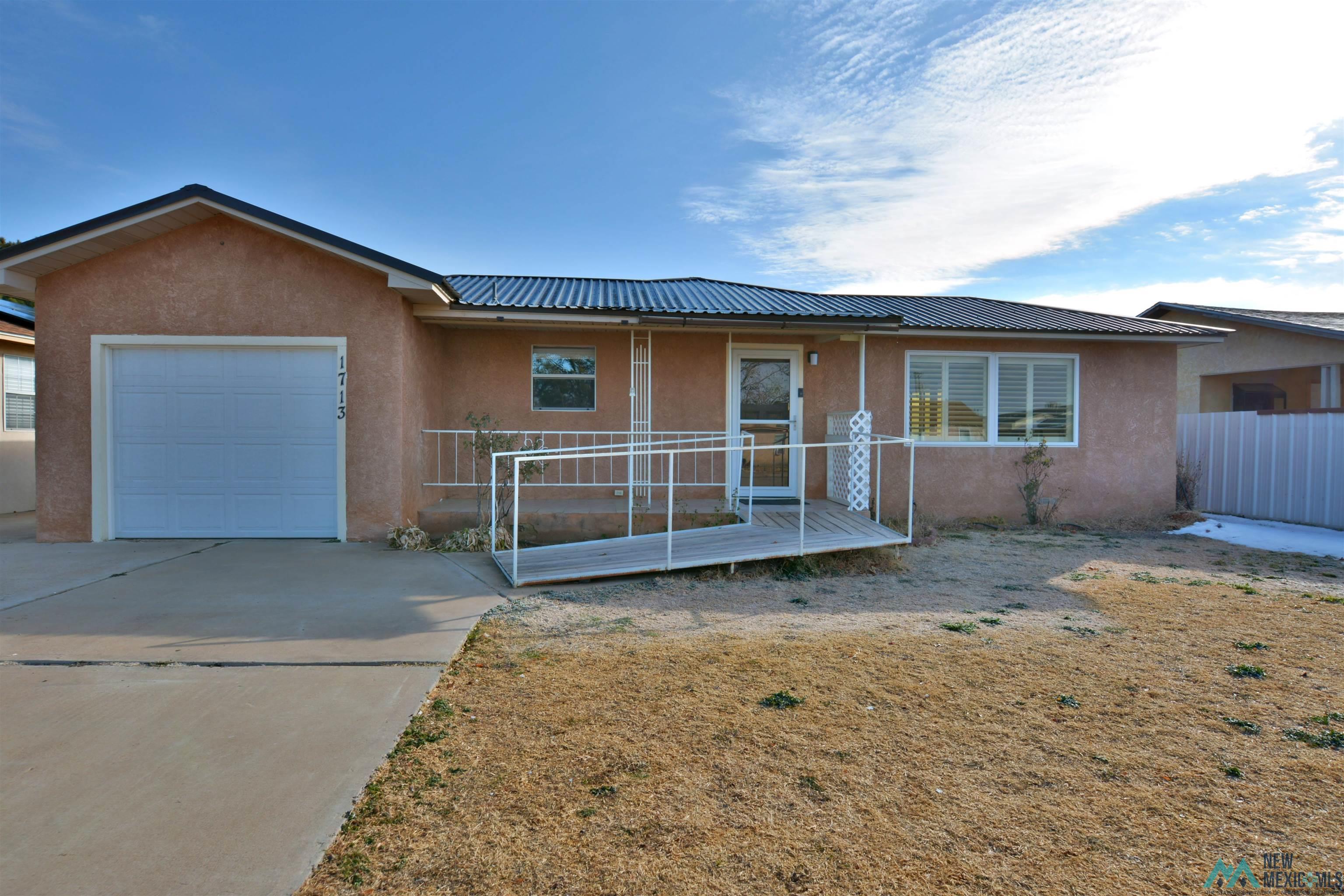 1713 S Ave. B, Portales, New Mexico image 1