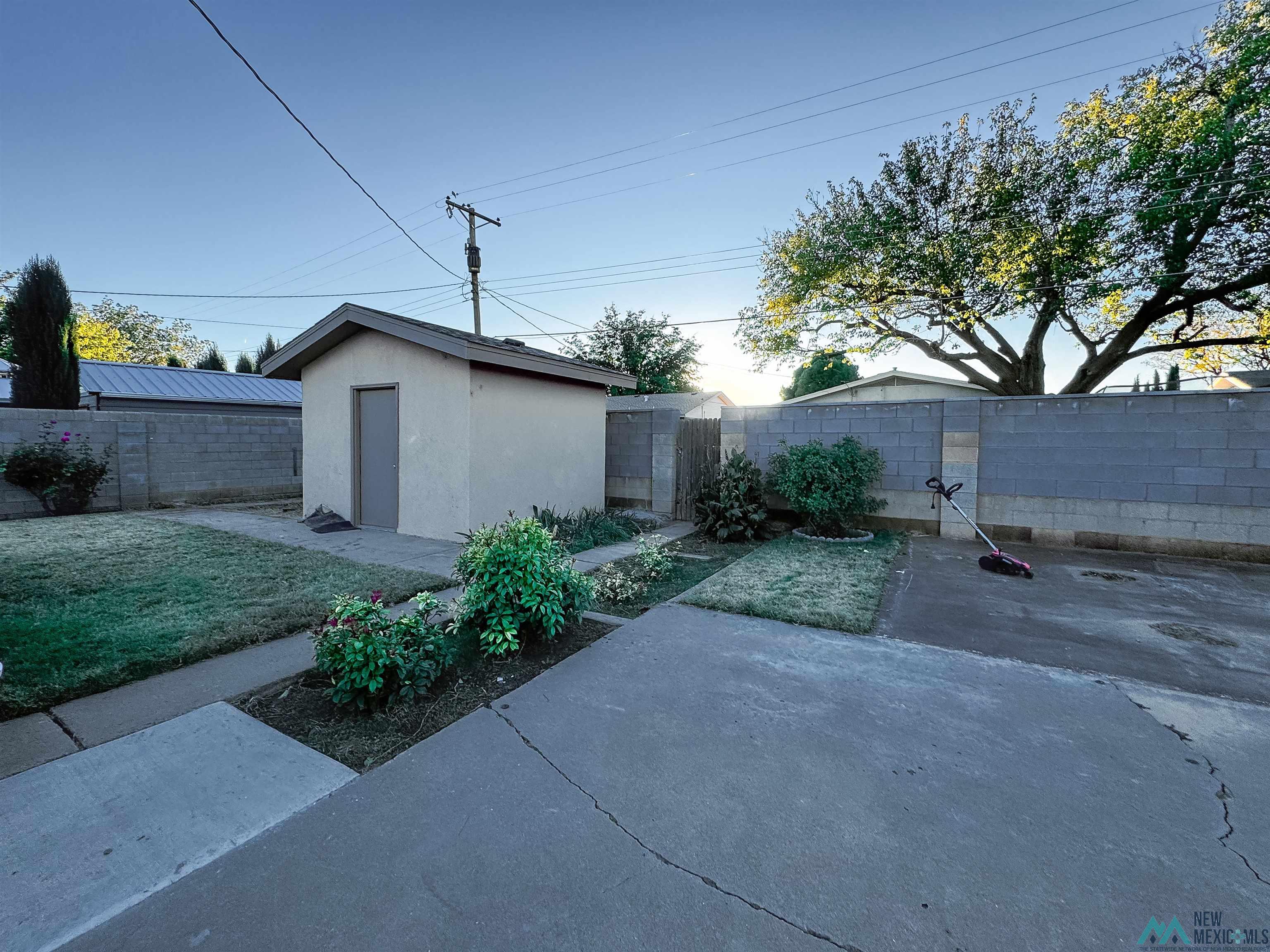 1904 S Richardson Avenue, Roswell, Texas image 28