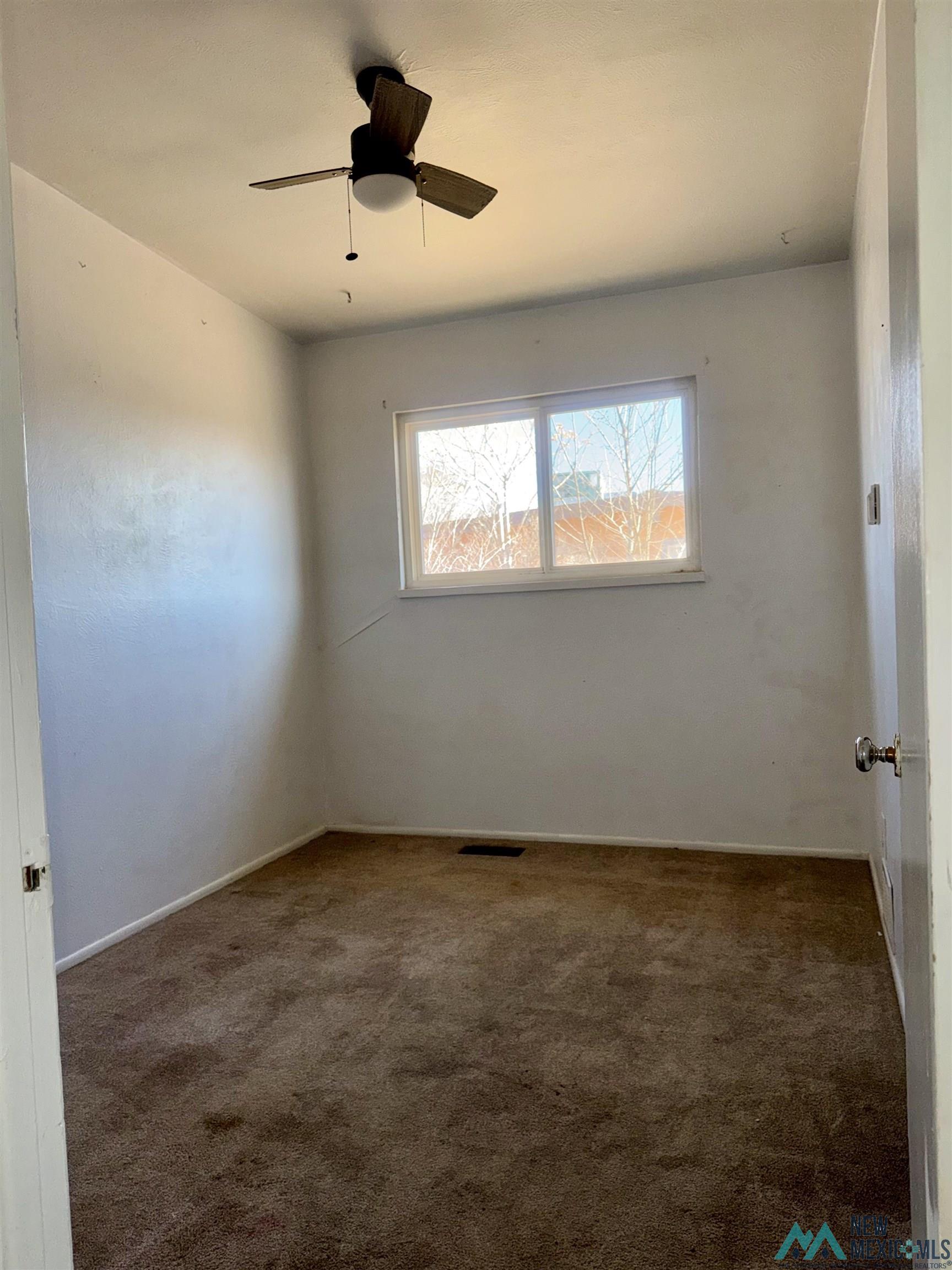 225 W Harrison Avenue, Grants, Texas image 8