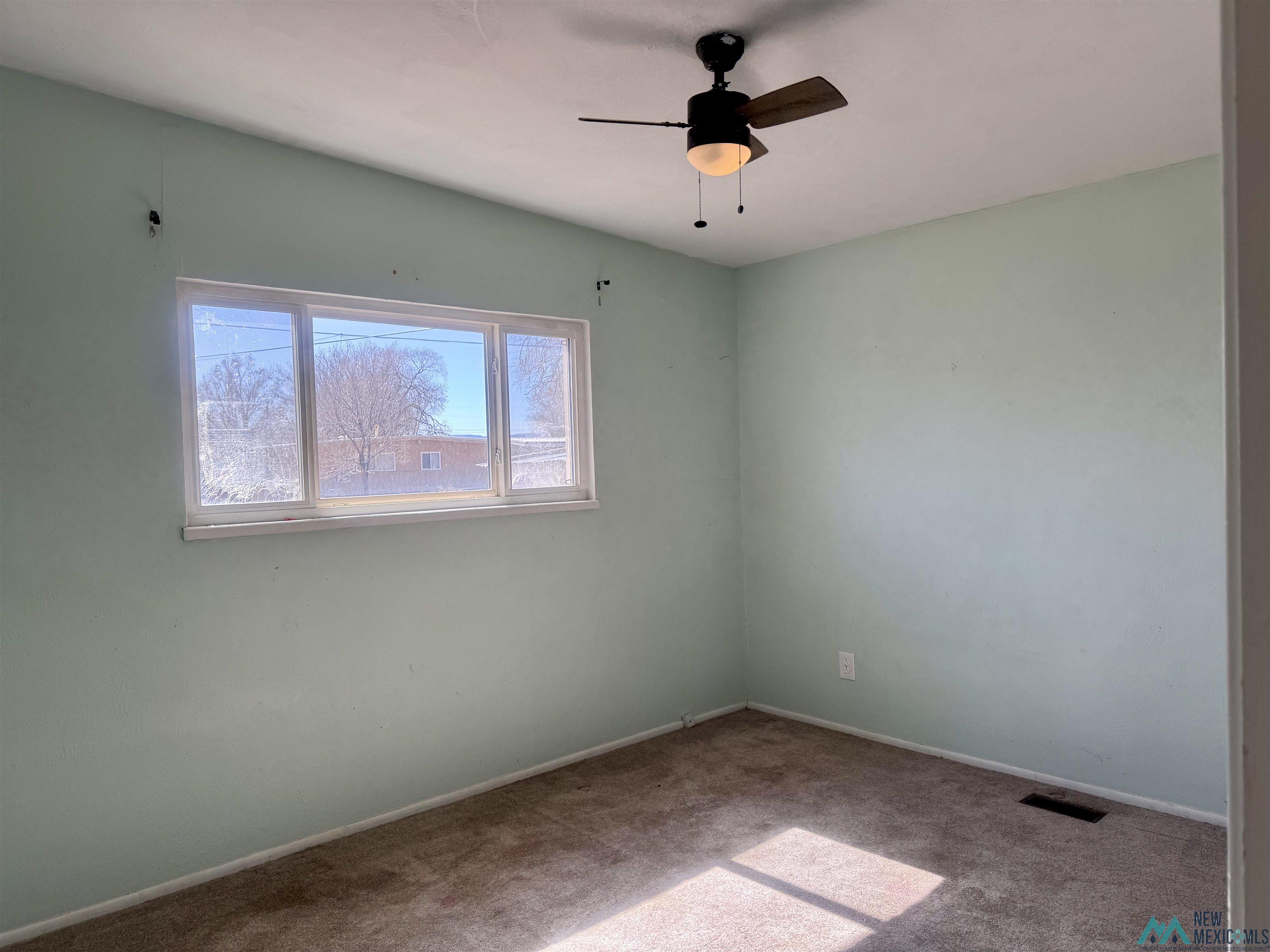225 W Harrison Avenue, Grants, Texas image 11