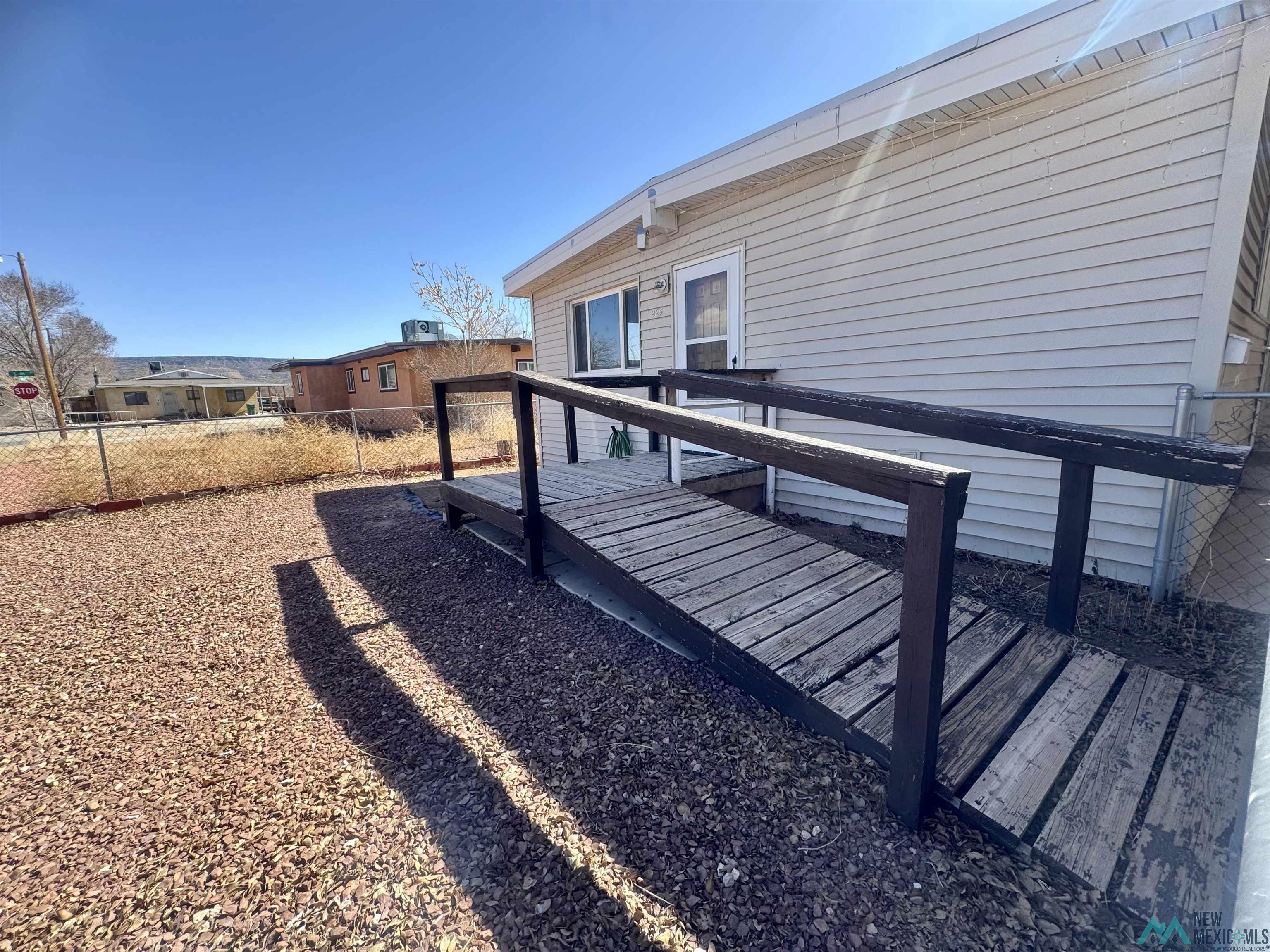 225 W Harrison Avenue, Grants, Texas image 2