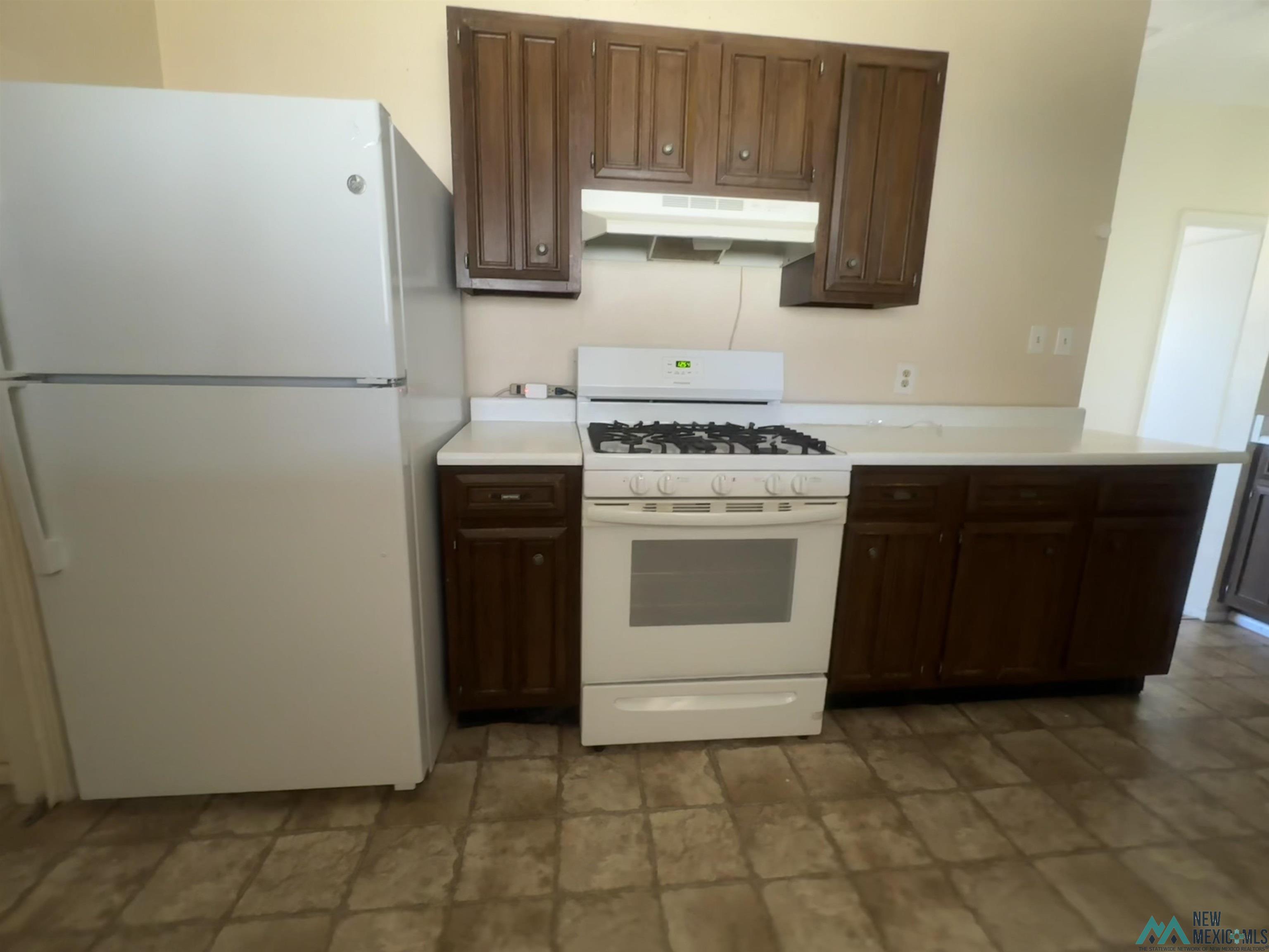 225 W Harrison Avenue, Grants, Texas image 7