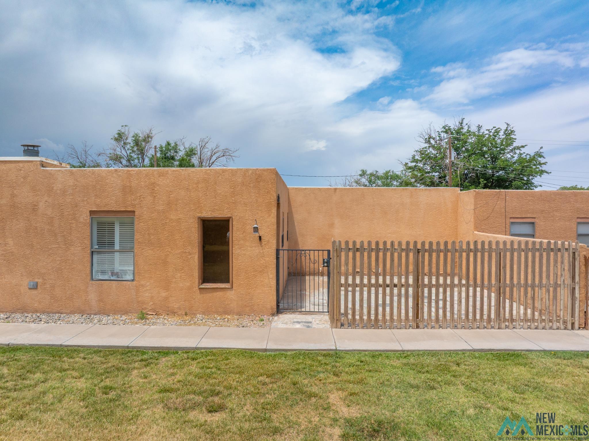 1308 S Sunset Avenue, Roswell, Texas image 3