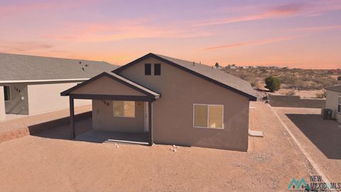 Multifamily For Sale - 106 Inca Street<br/> Sierra County, Elephant Butte, NM 87935