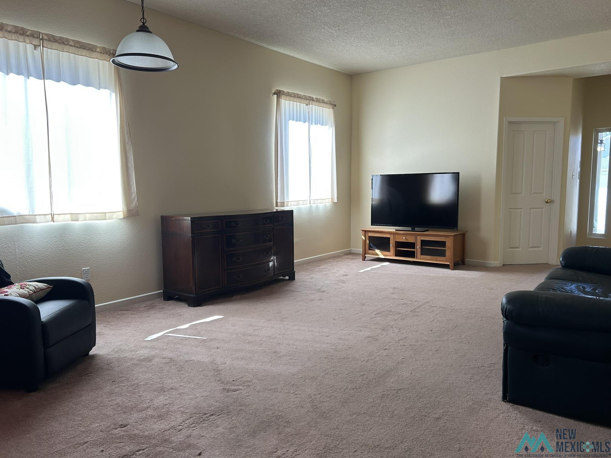 6215 NW Corte Alzira Dr, Albuquerque, Texas image 3