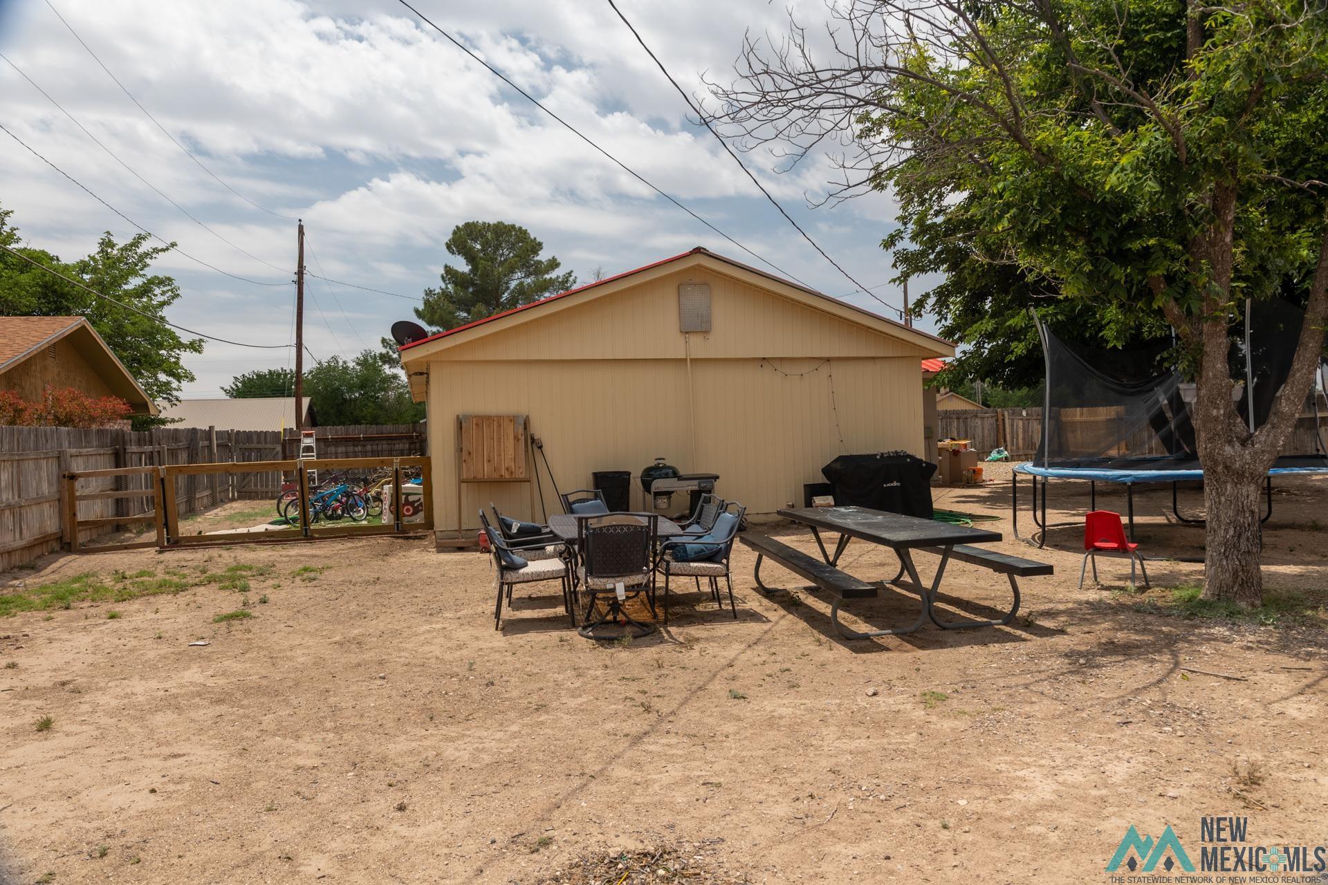 301 Hermosa Drive, Roswell, Texas image 31