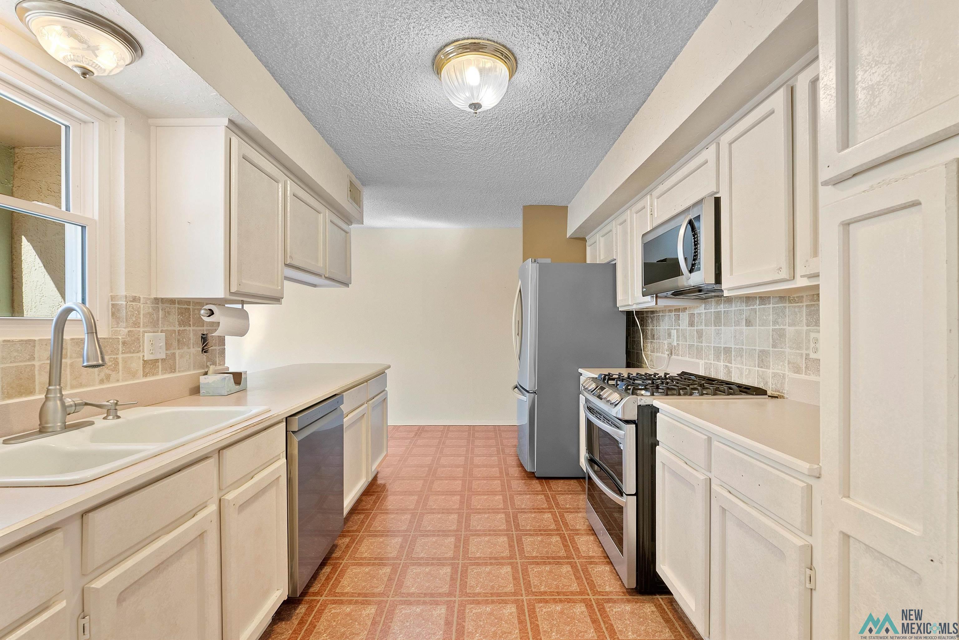 1710 Live Oak Place, Carlsbad, Texas image 8