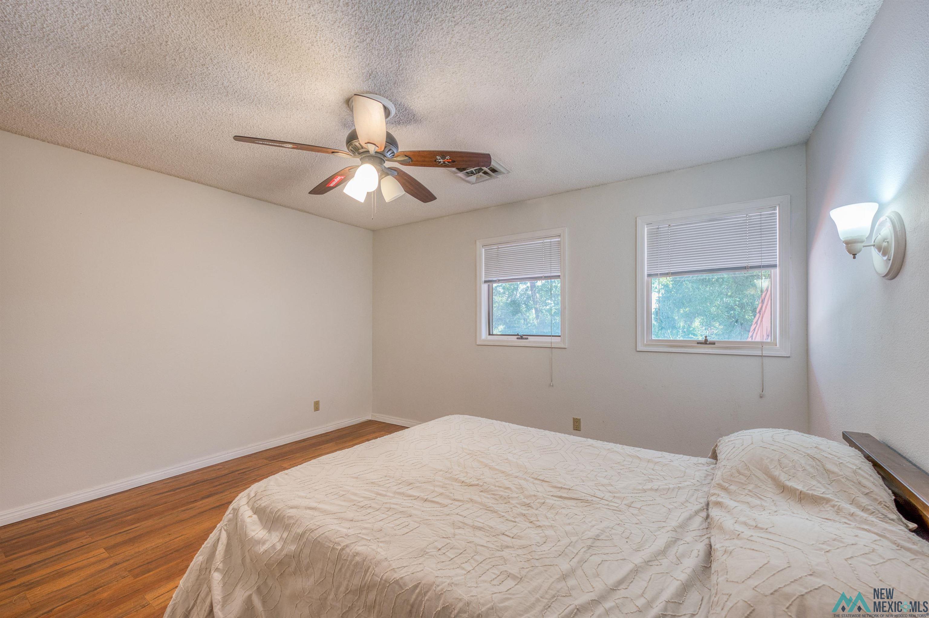 Roswell, New Mexico 88201, United States, 5 Bedrooms Bedrooms, ,4 BathroomsBathrooms,Residential,Active,223071