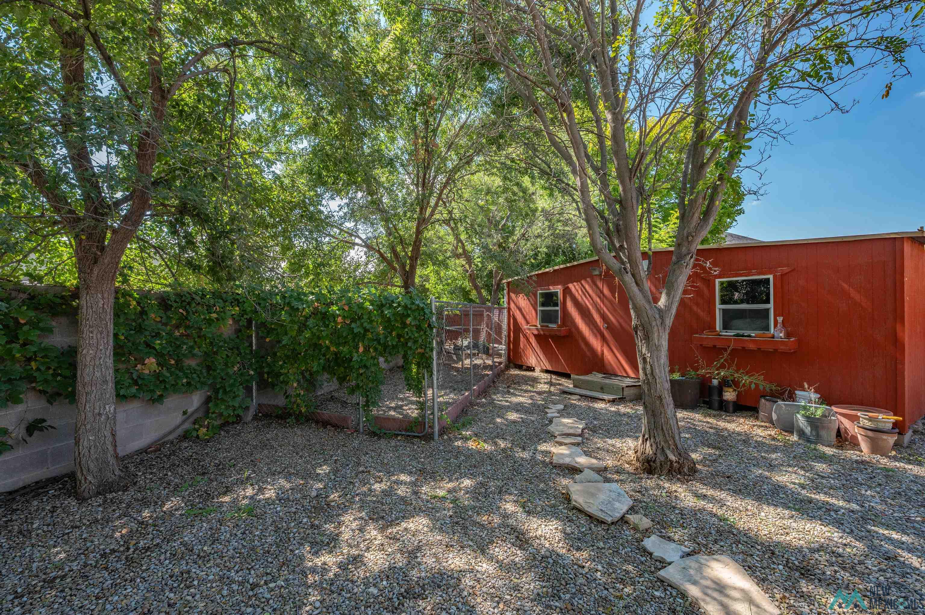 Roswell, New Mexico 88201, United States, 5 Bedrooms Bedrooms, ,4 BathroomsBathrooms,Residential,Active,223071