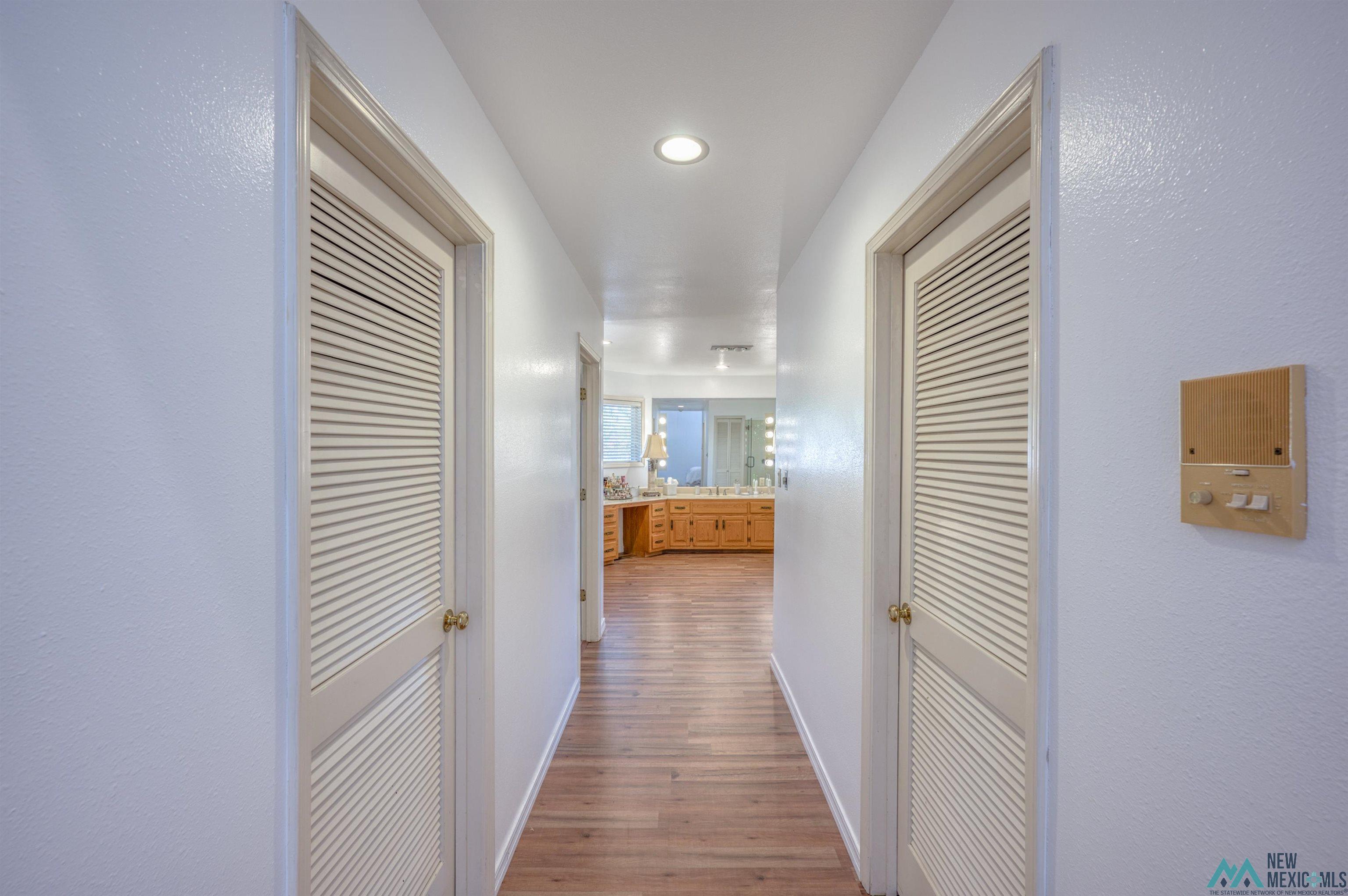 Roswell, New Mexico 88201, United States, 5 Bedrooms Bedrooms, ,4 BathroomsBathrooms,Residential,Active,223071