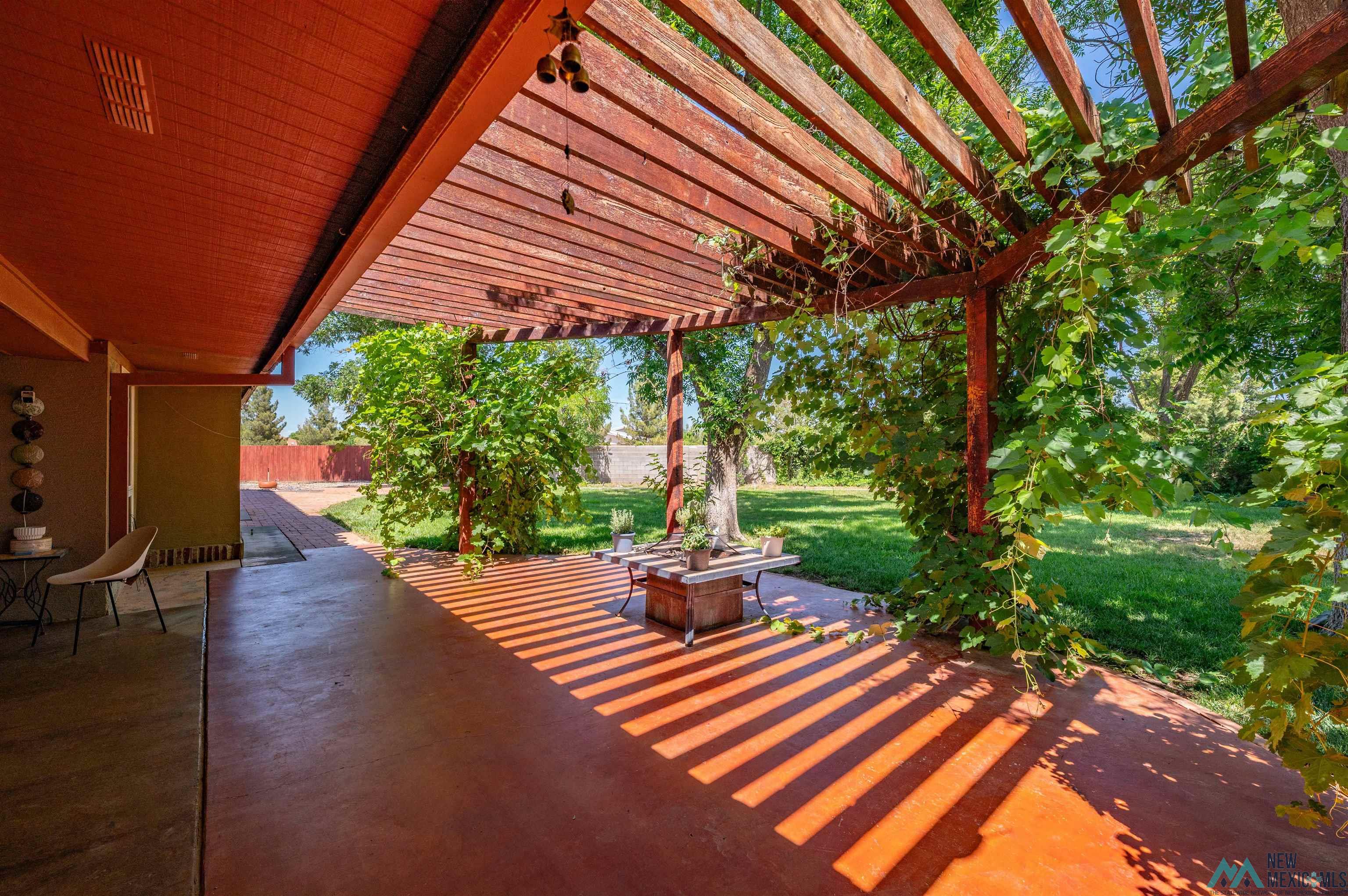 Roswell, New Mexico 88201, United States, 5 Bedrooms Bedrooms, ,4 BathroomsBathrooms,Residential,Active,223071