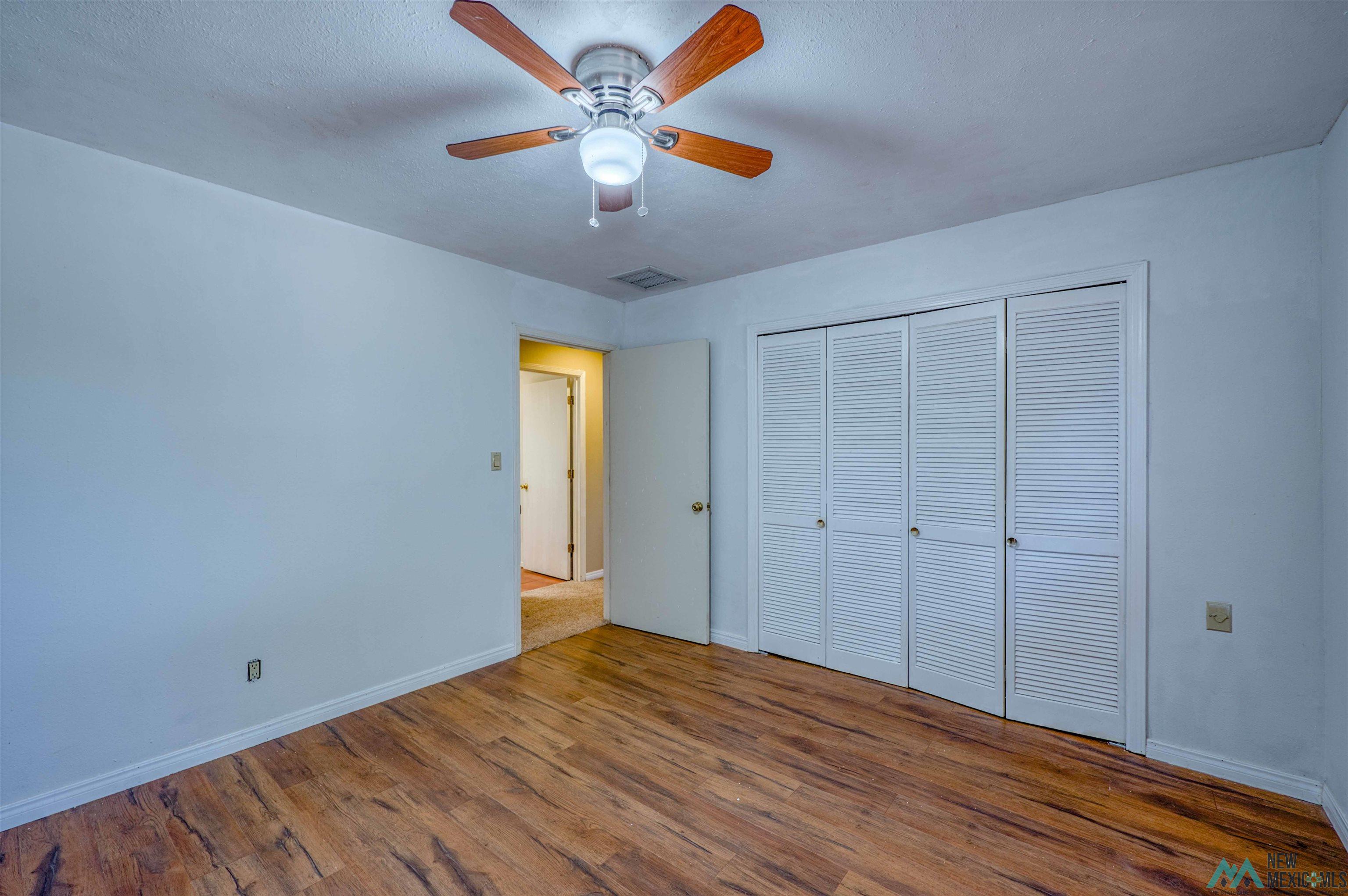 Roswell, New Mexico 88201, United States, 5 Bedrooms Bedrooms, ,4 BathroomsBathrooms,Residential,Active,223071