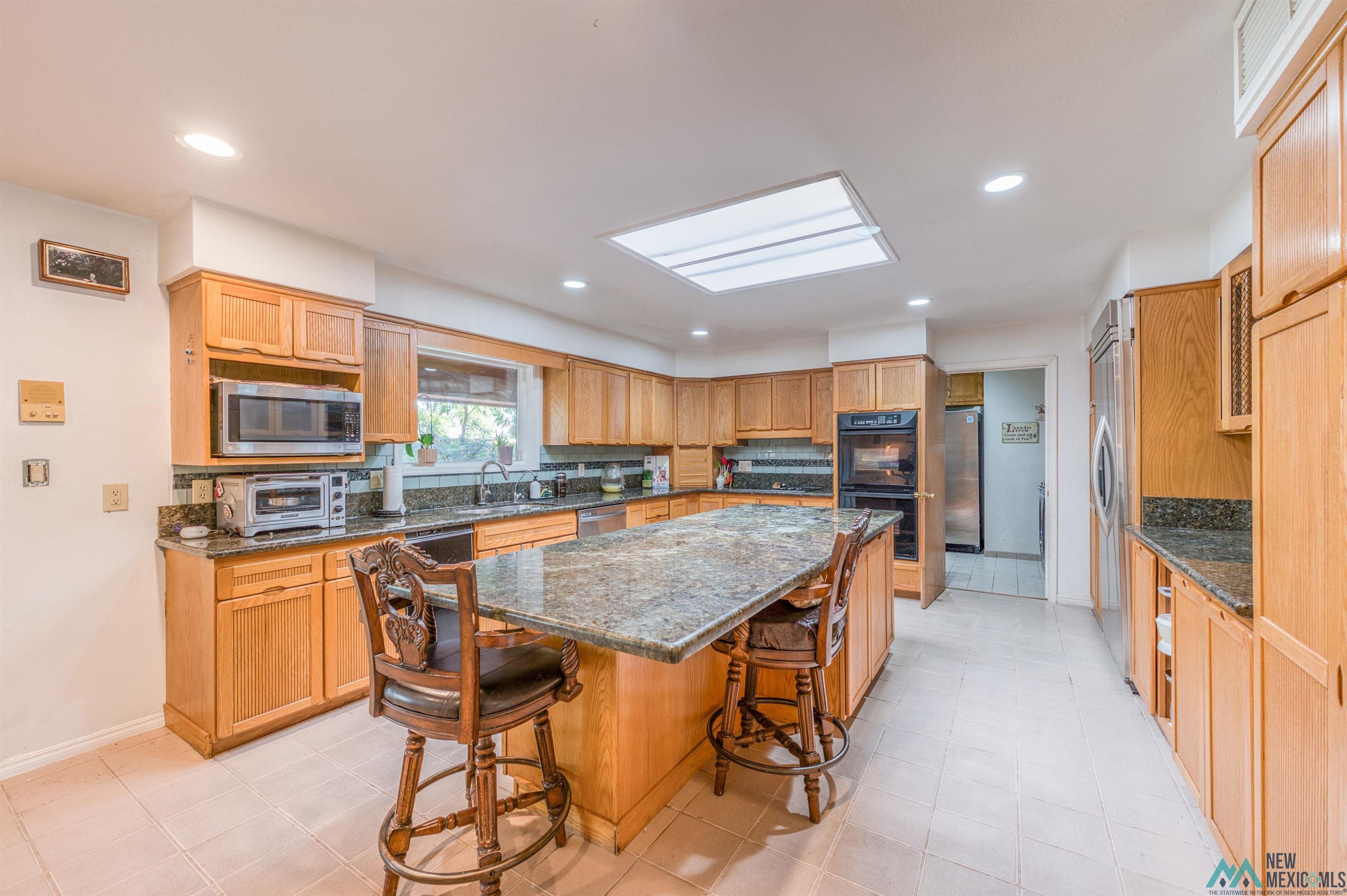 Roswell, New Mexico 88201, United States, 5 Bedrooms Bedrooms, ,4 BathroomsBathrooms,Residential,Active,223071