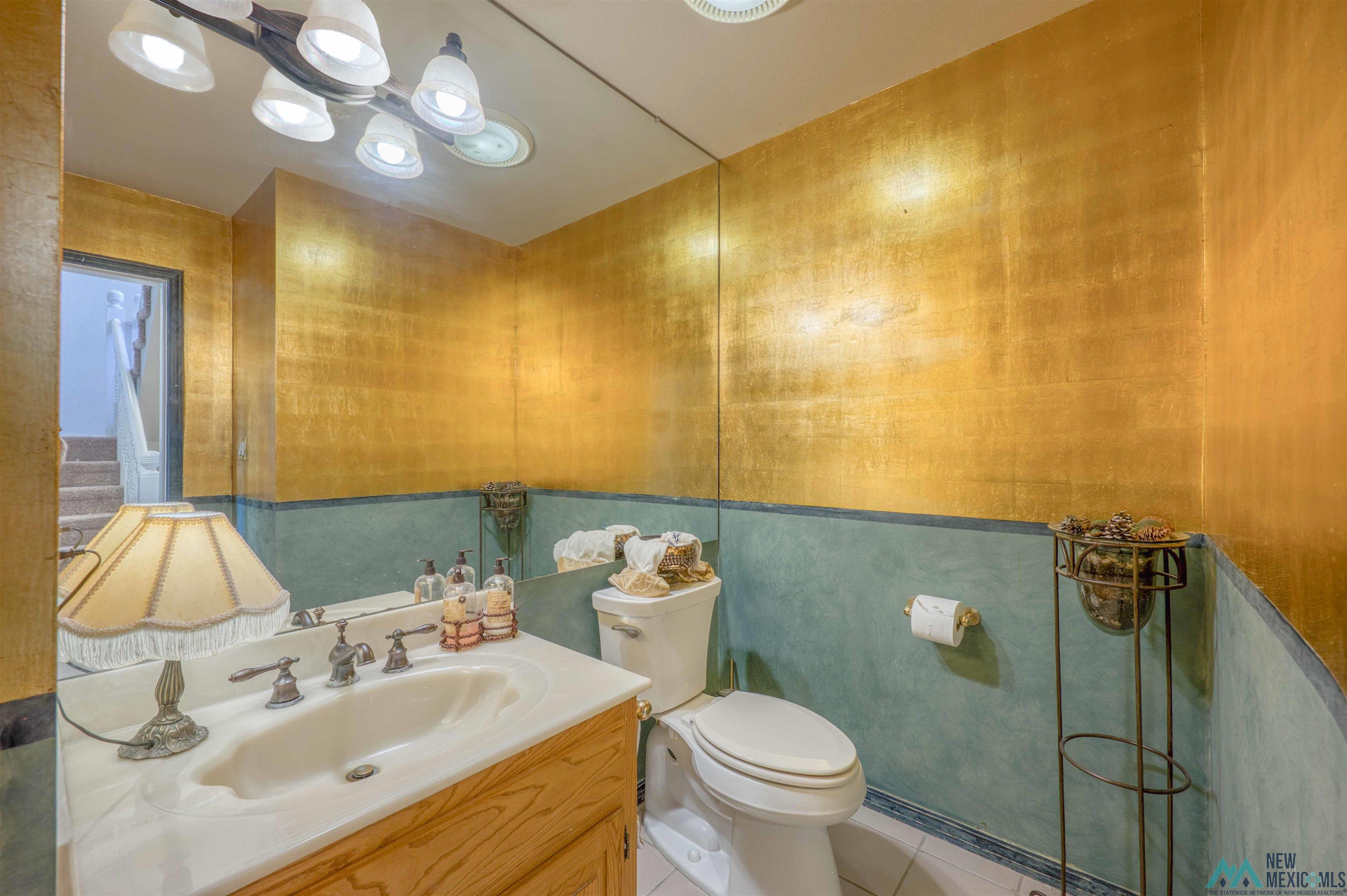 Roswell, New Mexico 88201, United States, 5 Bedrooms Bedrooms, ,4 BathroomsBathrooms,Residential,Active,223071