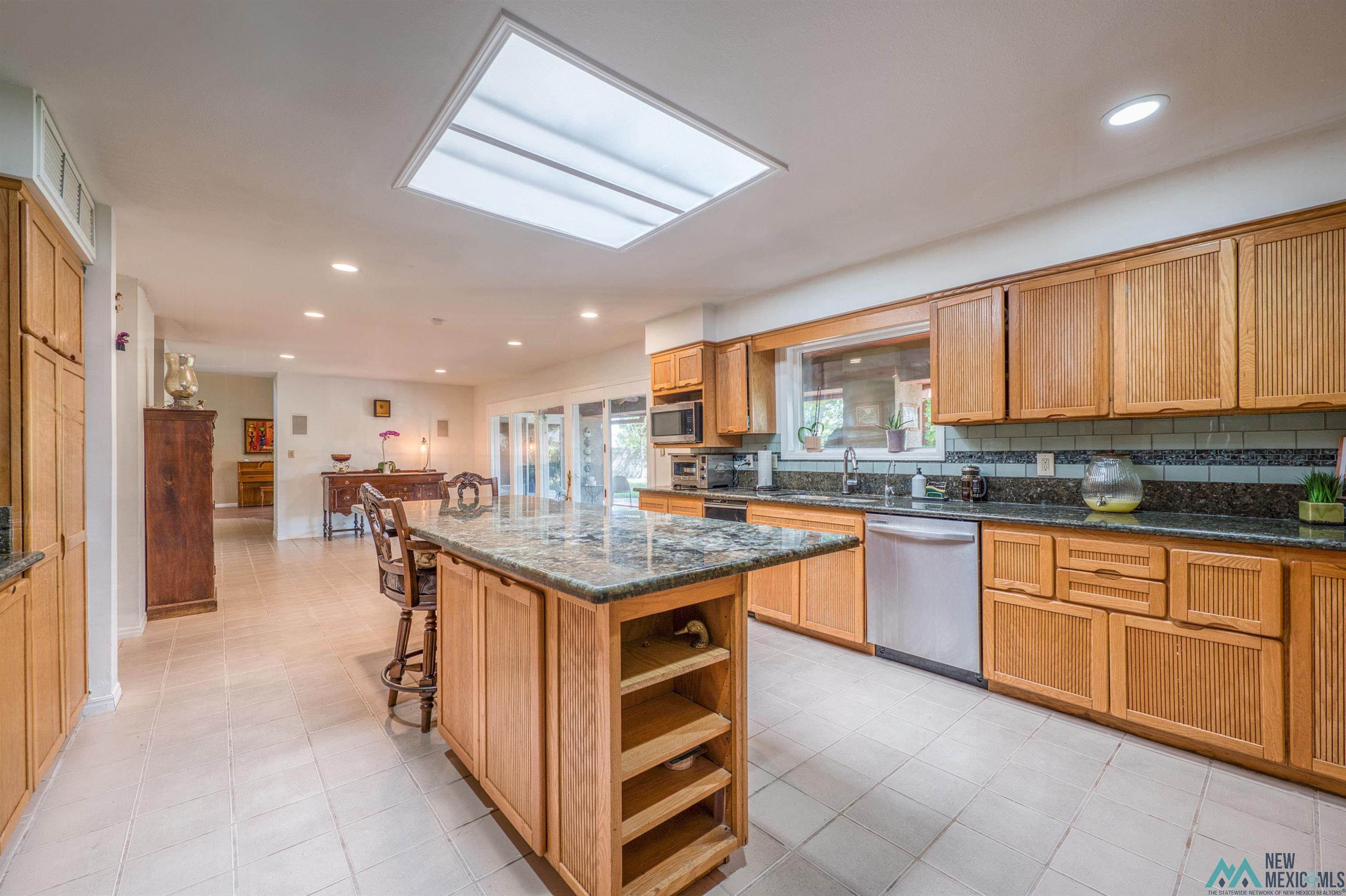 Roswell, New Mexico 88201, United States, 5 Bedrooms Bedrooms, ,4 BathroomsBathrooms,Residential,Active,223071