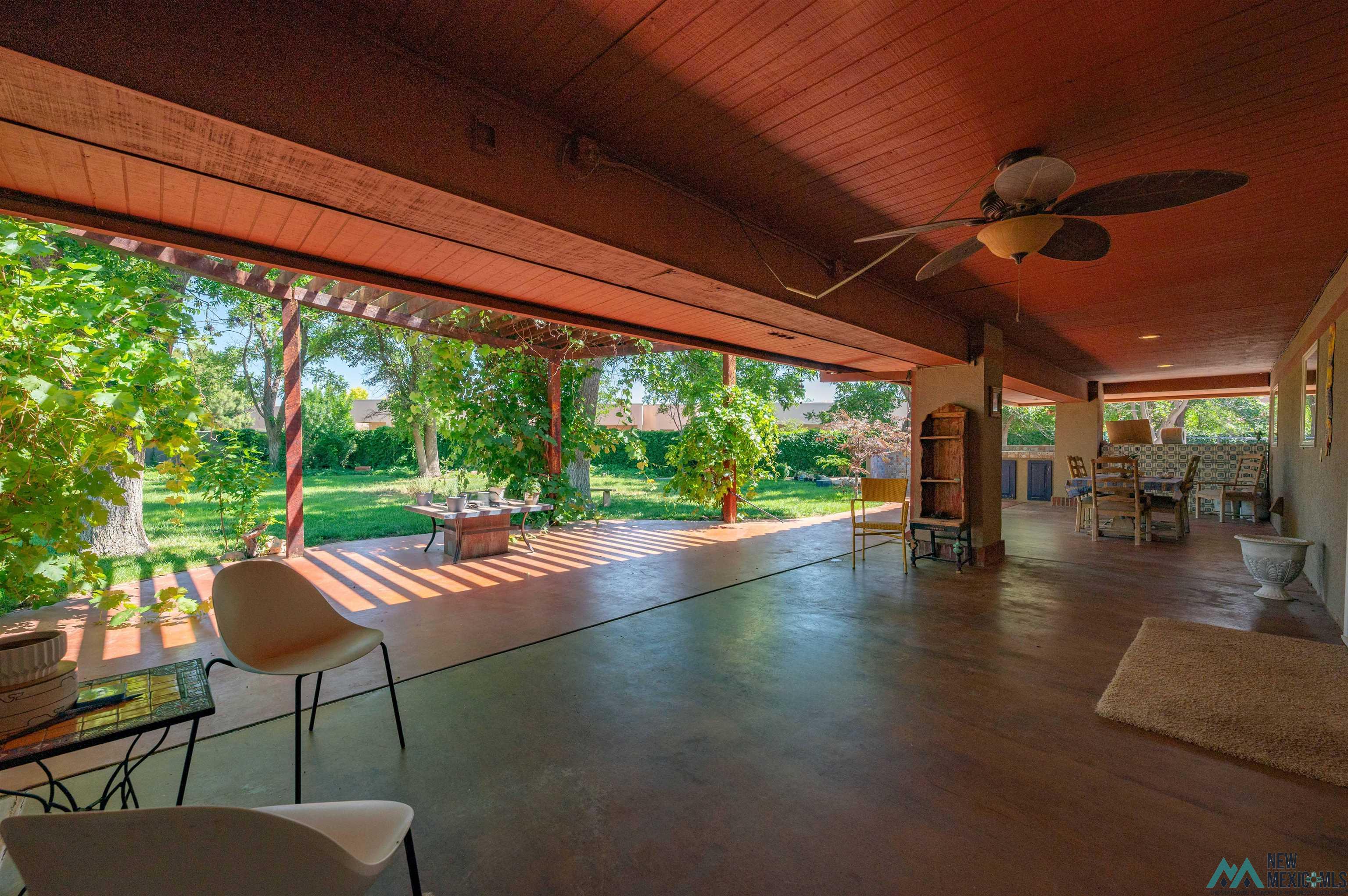 Roswell, New Mexico 88201, United States, 5 Bedrooms Bedrooms, ,4 BathroomsBathrooms,Residential,Active,223071