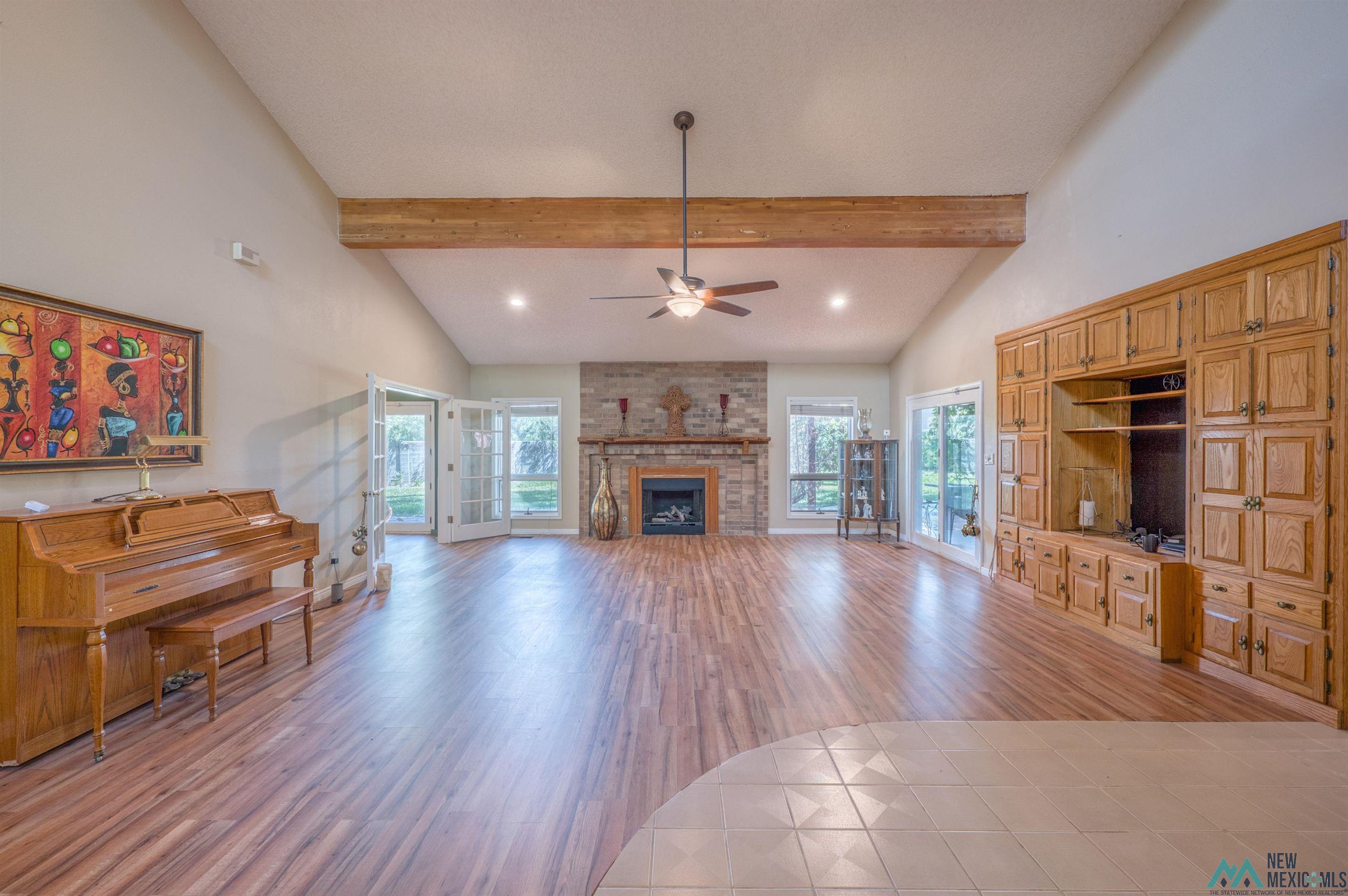 Roswell, New Mexico 88201, United States, 5 Bedrooms Bedrooms, ,4 BathroomsBathrooms,Residential,Active,223071