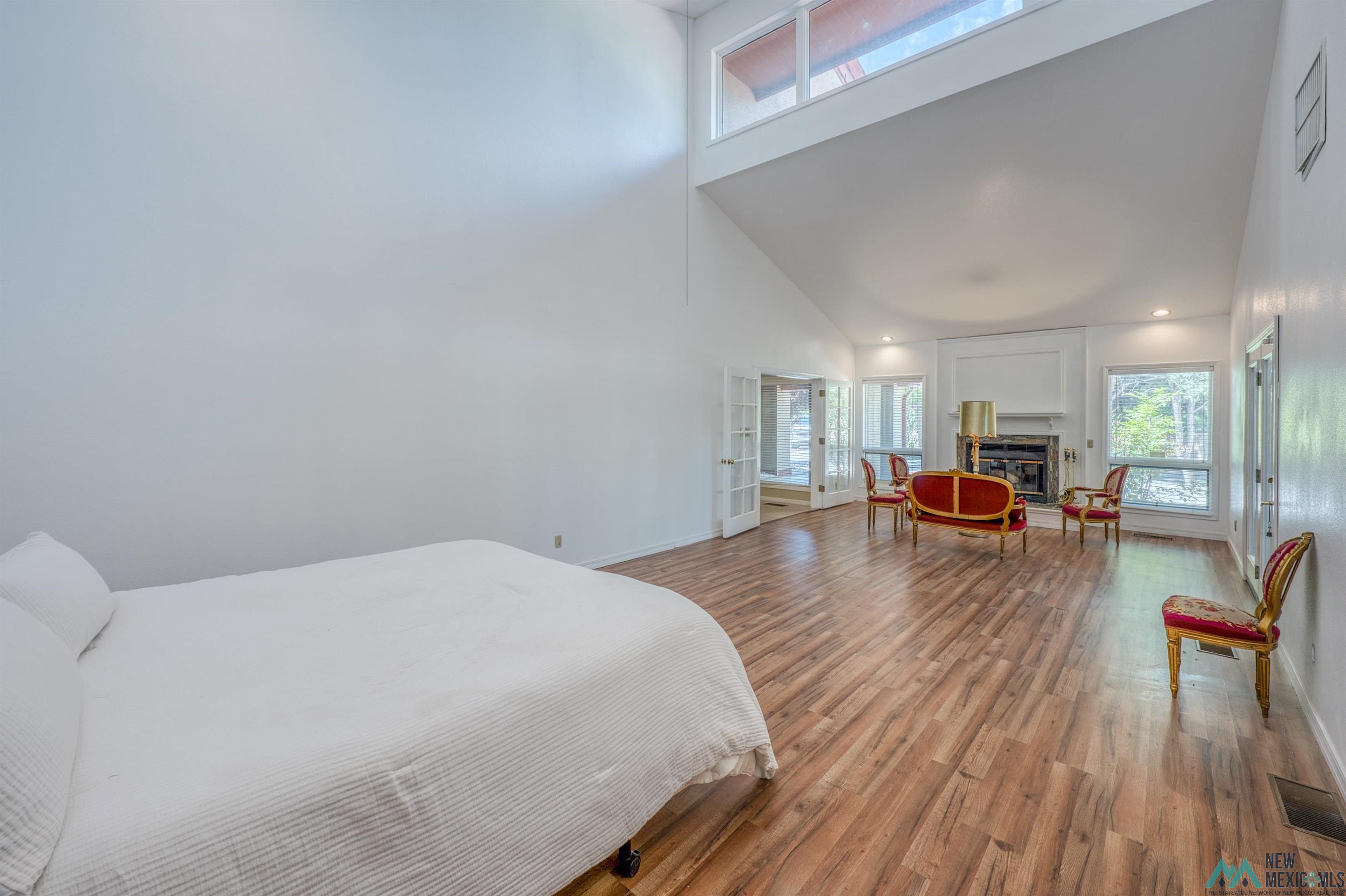 Roswell, New Mexico 88201, United States, 5 Bedrooms Bedrooms, ,4 BathroomsBathrooms,Residential,Active,223071