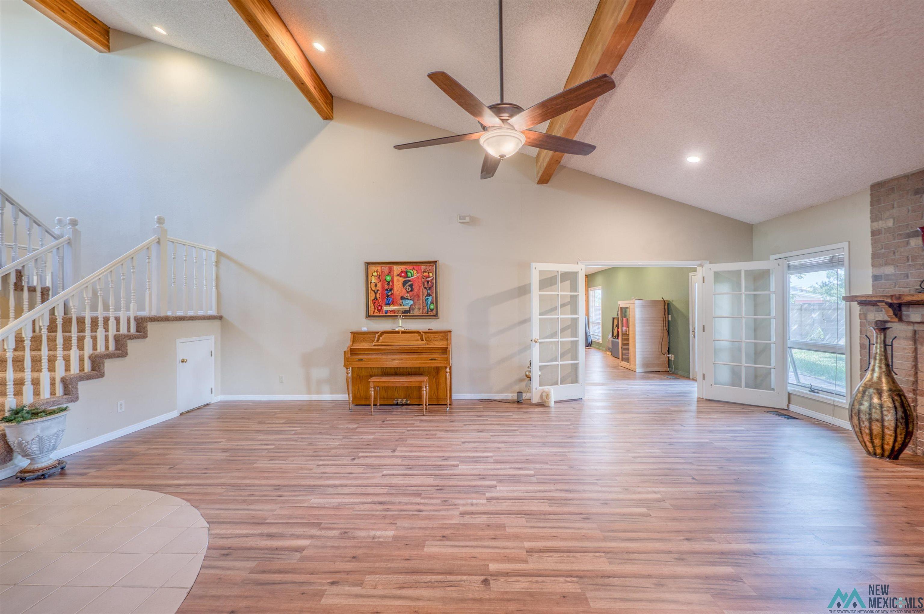 Roswell, New Mexico 88201, United States, 5 Bedrooms Bedrooms, ,4 BathroomsBathrooms,Residential,Active,223071