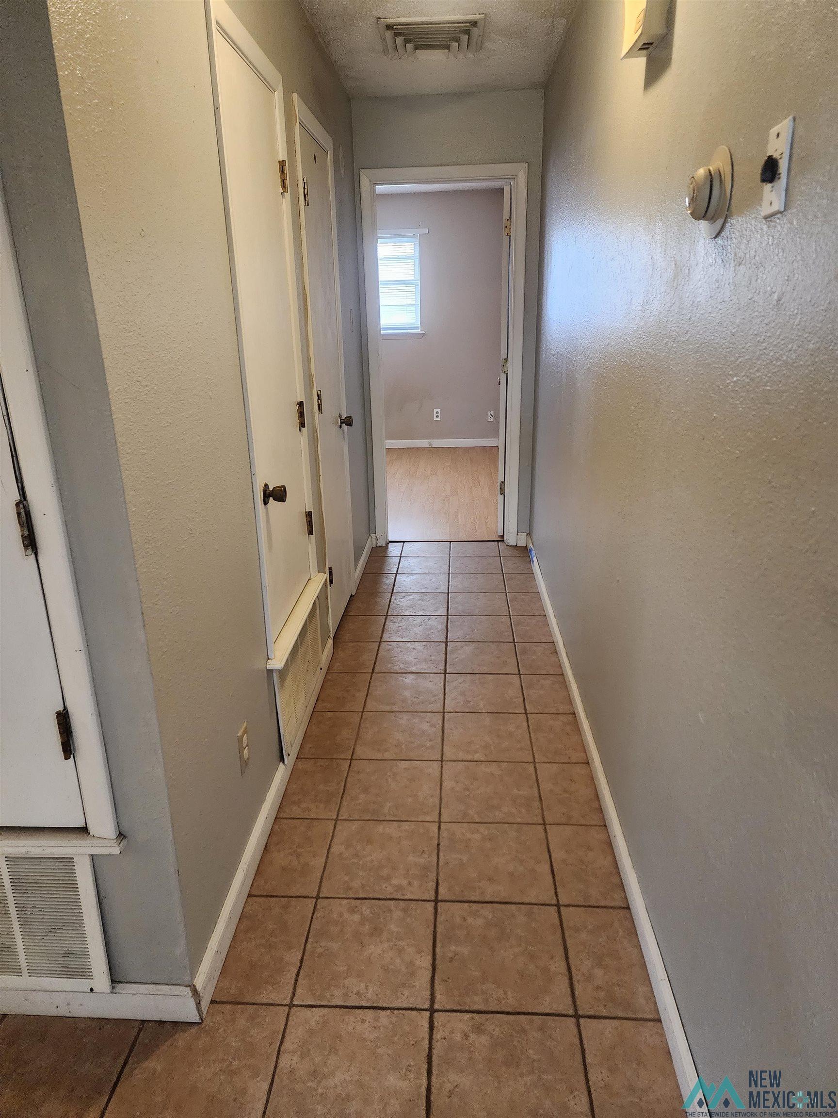 1820 Jonquil Park, Clovis, Texas image 21