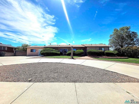 Homes For Sale - 1608 Linda Drive<br/> Gallup, NM 87301