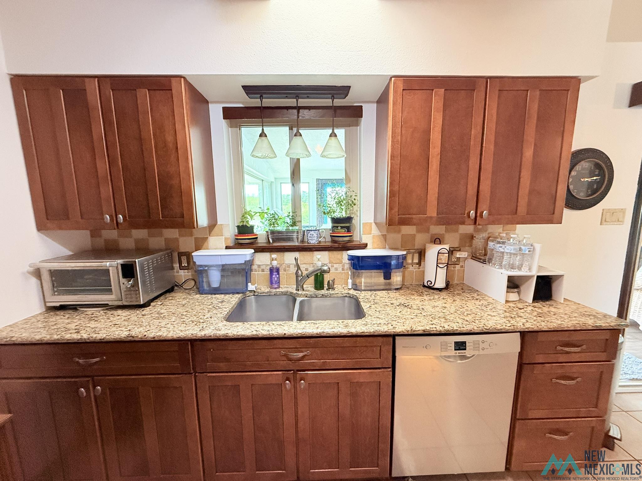 408 Stagecoach Drive, Elephant Butte, New Mexico image 9