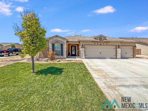 Homes For Sale - 2907 N Del Sol Circle<br/> Lea County, Hobbs, NM 88240