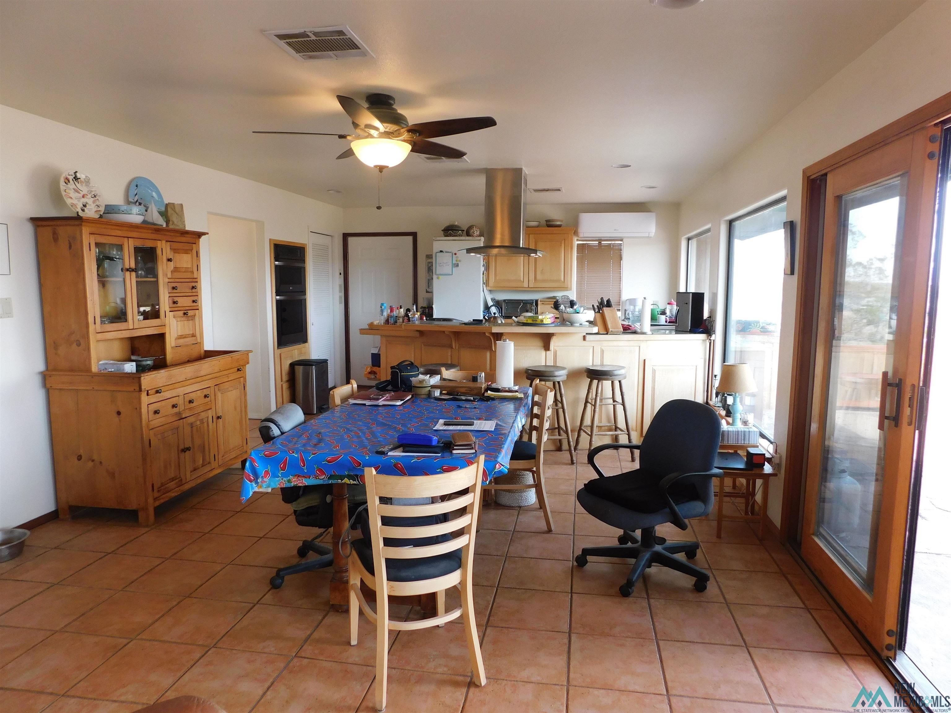 888 Las Palomas Canyon Road, Williamsburg, Texas image 5