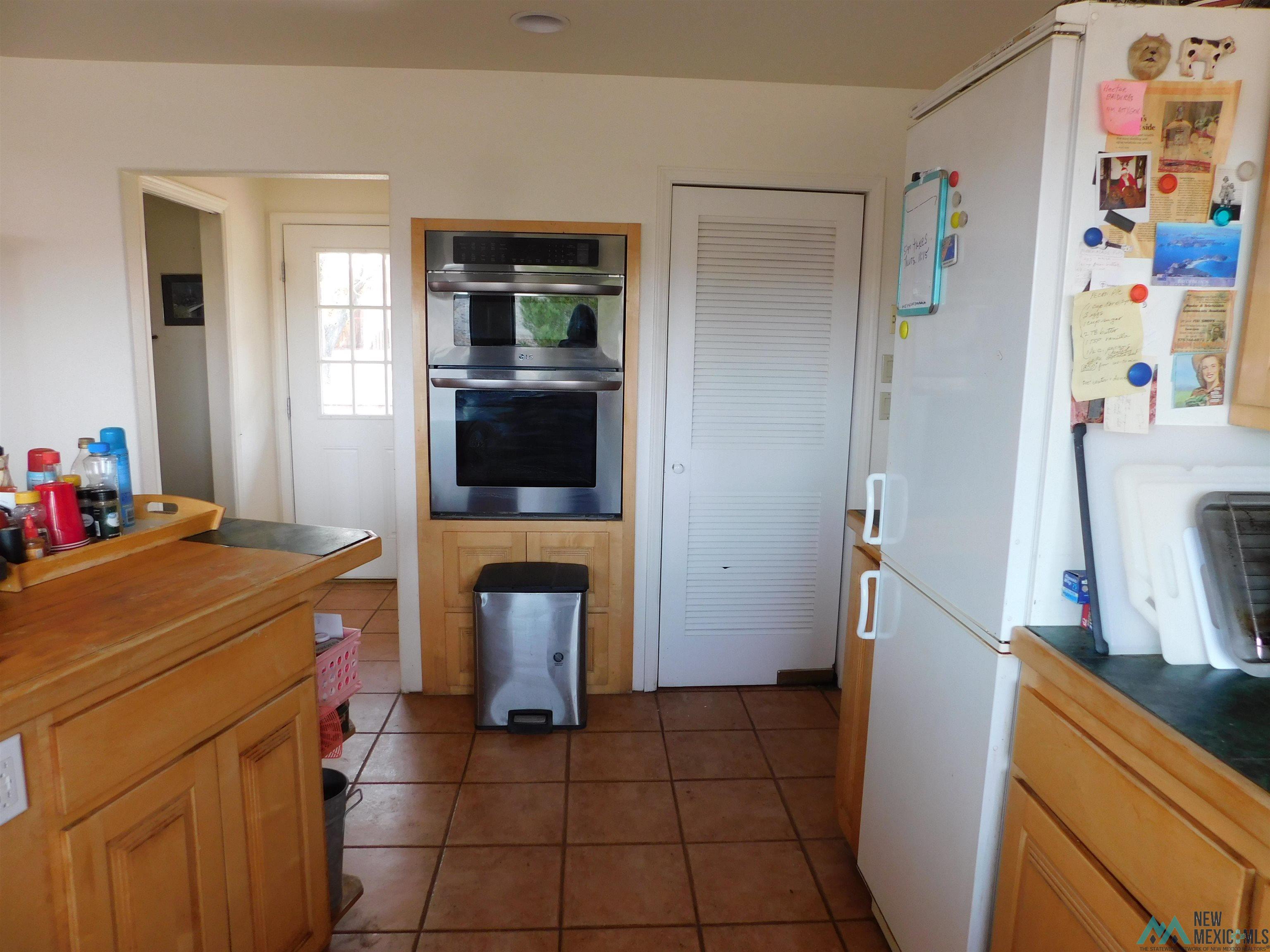 888 Las Palomas Canyon Road, Williamsburg, Texas image 3