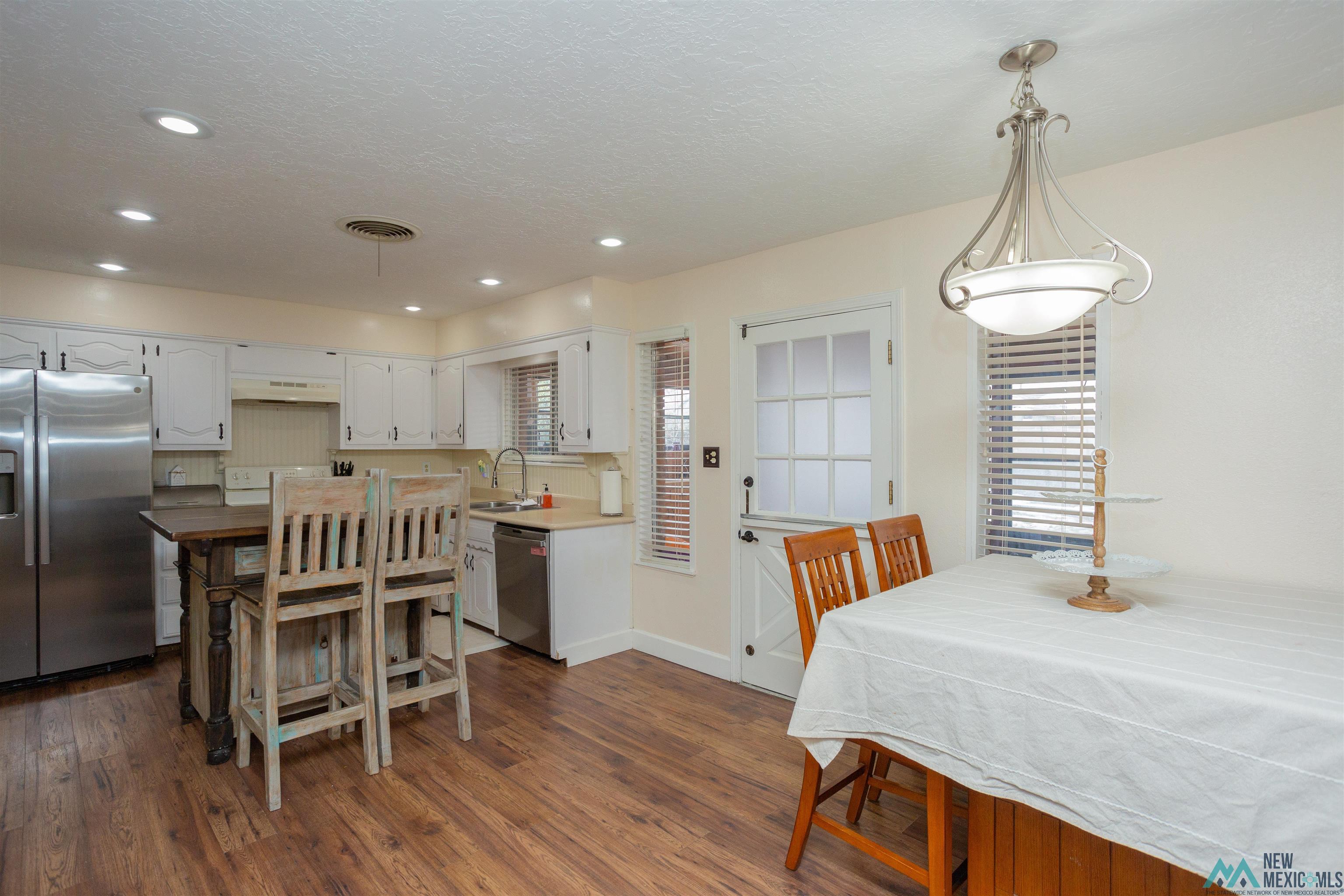 703 Canoncito Drive, Roswell, Texas image 11