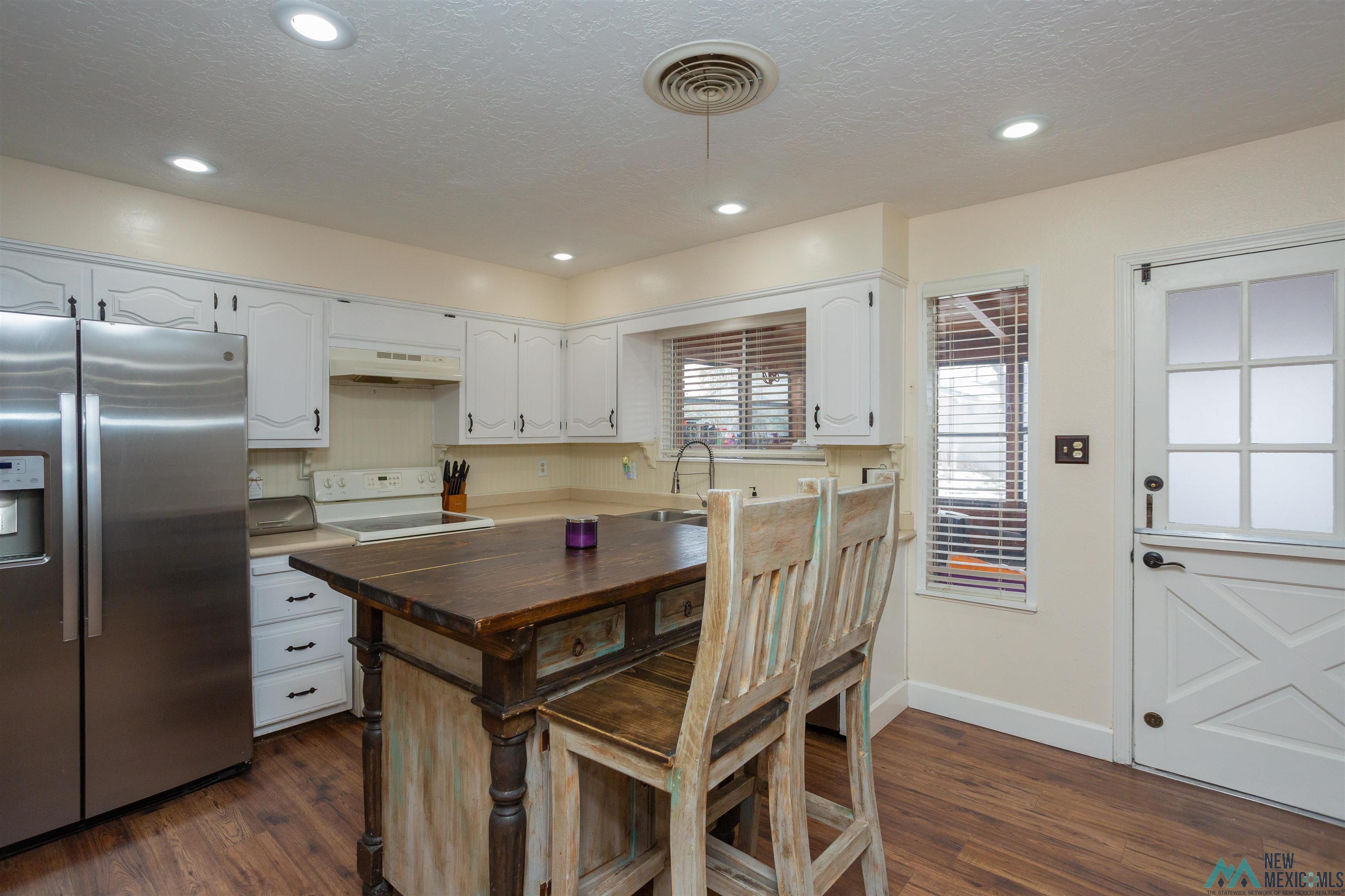 703 Canoncito Drive, Roswell, Texas image 13