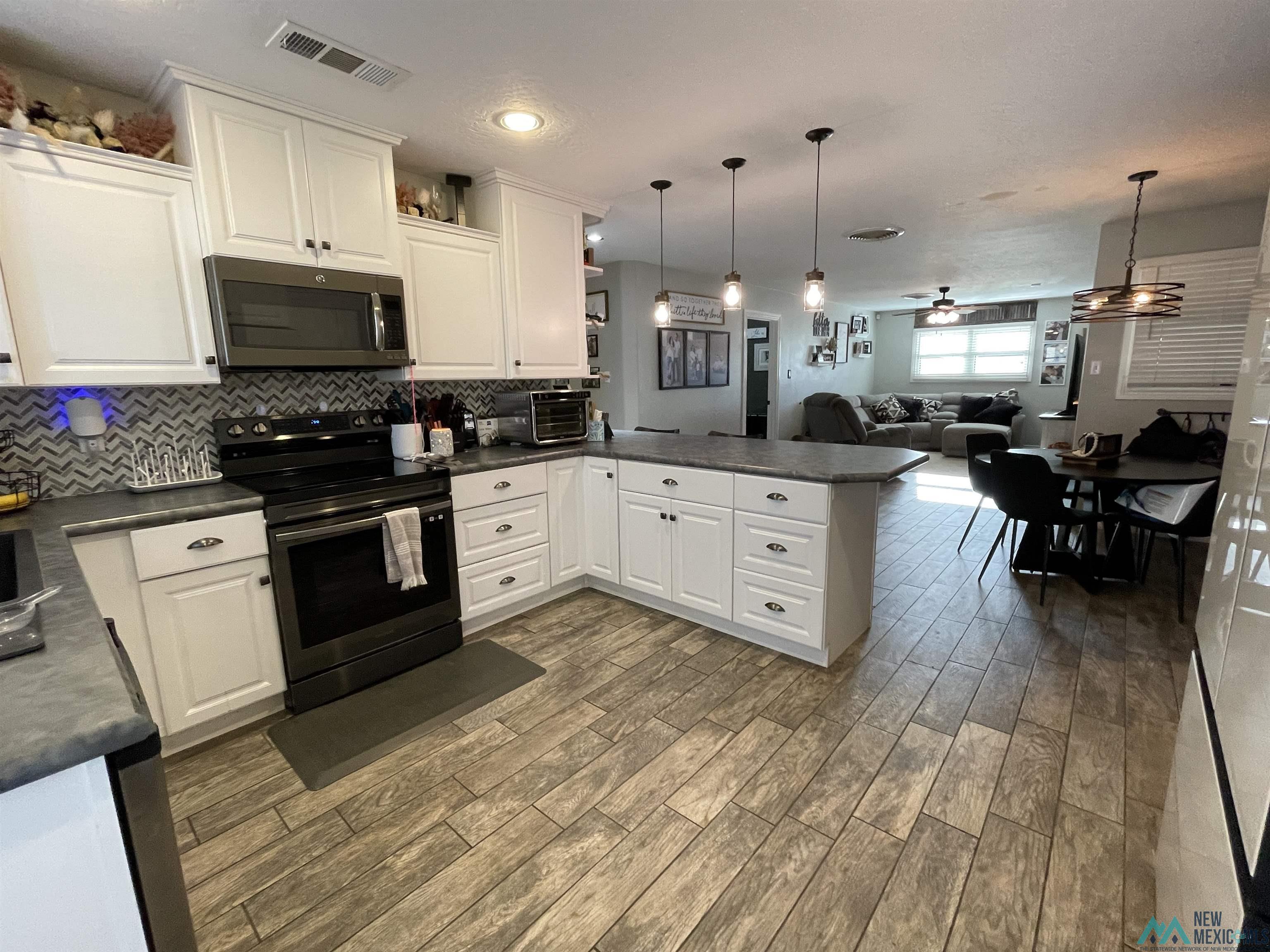 2508 N Charlcia Boulevard, Hobbs, Texas image 11