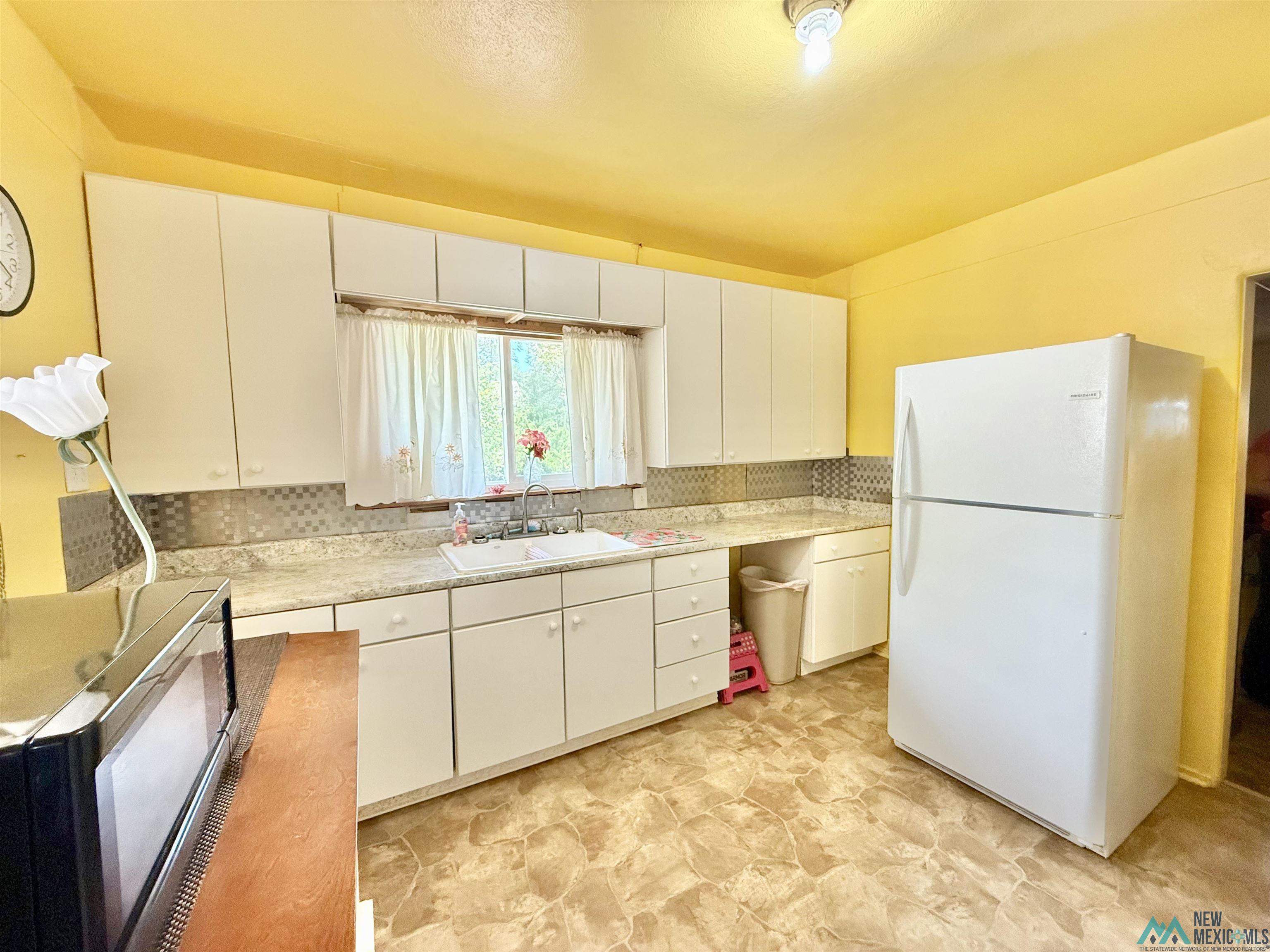 800 S 5th Street, Raton, Texas image 11