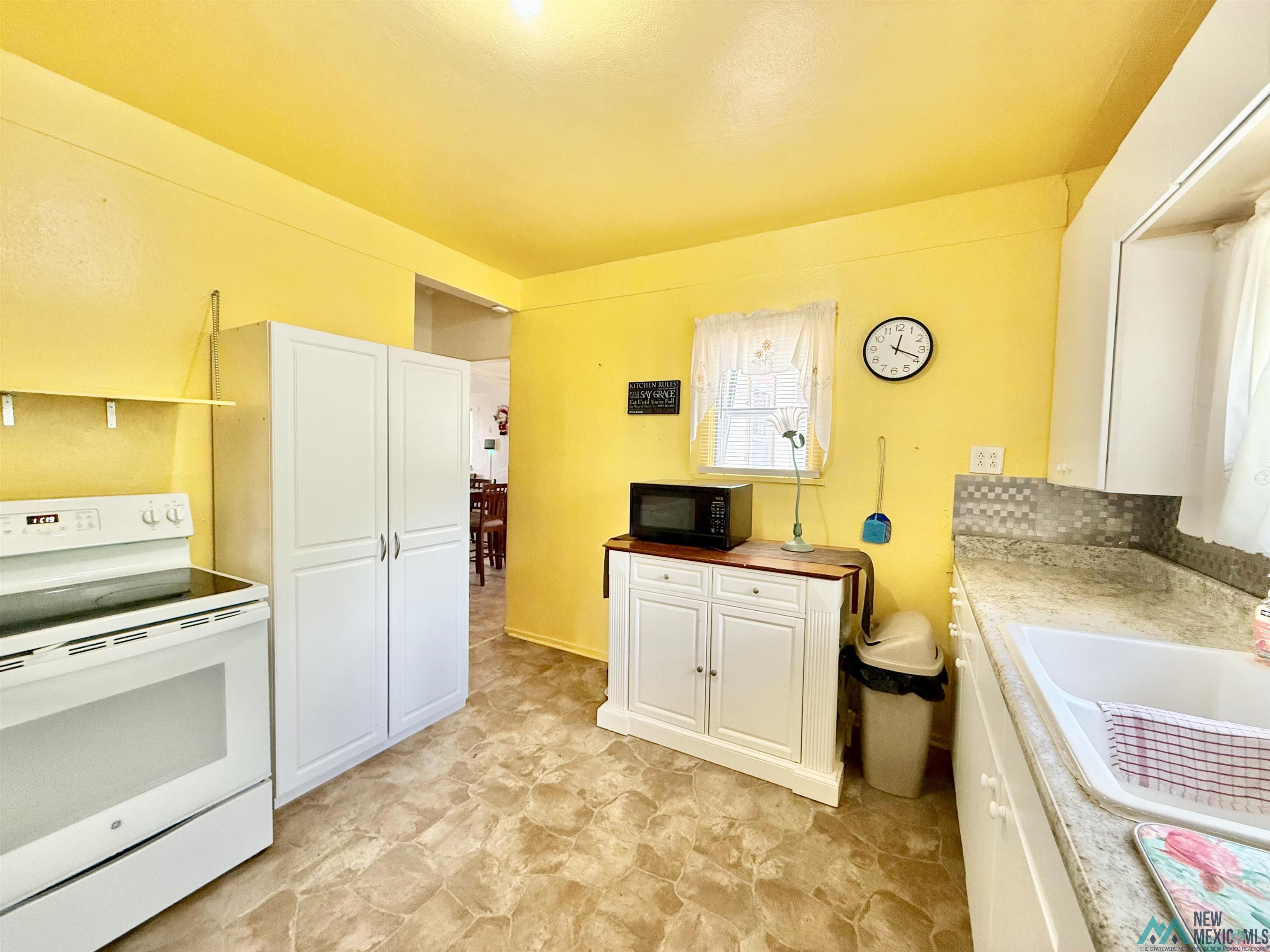 800 S 5th Street, Raton, Texas image 12