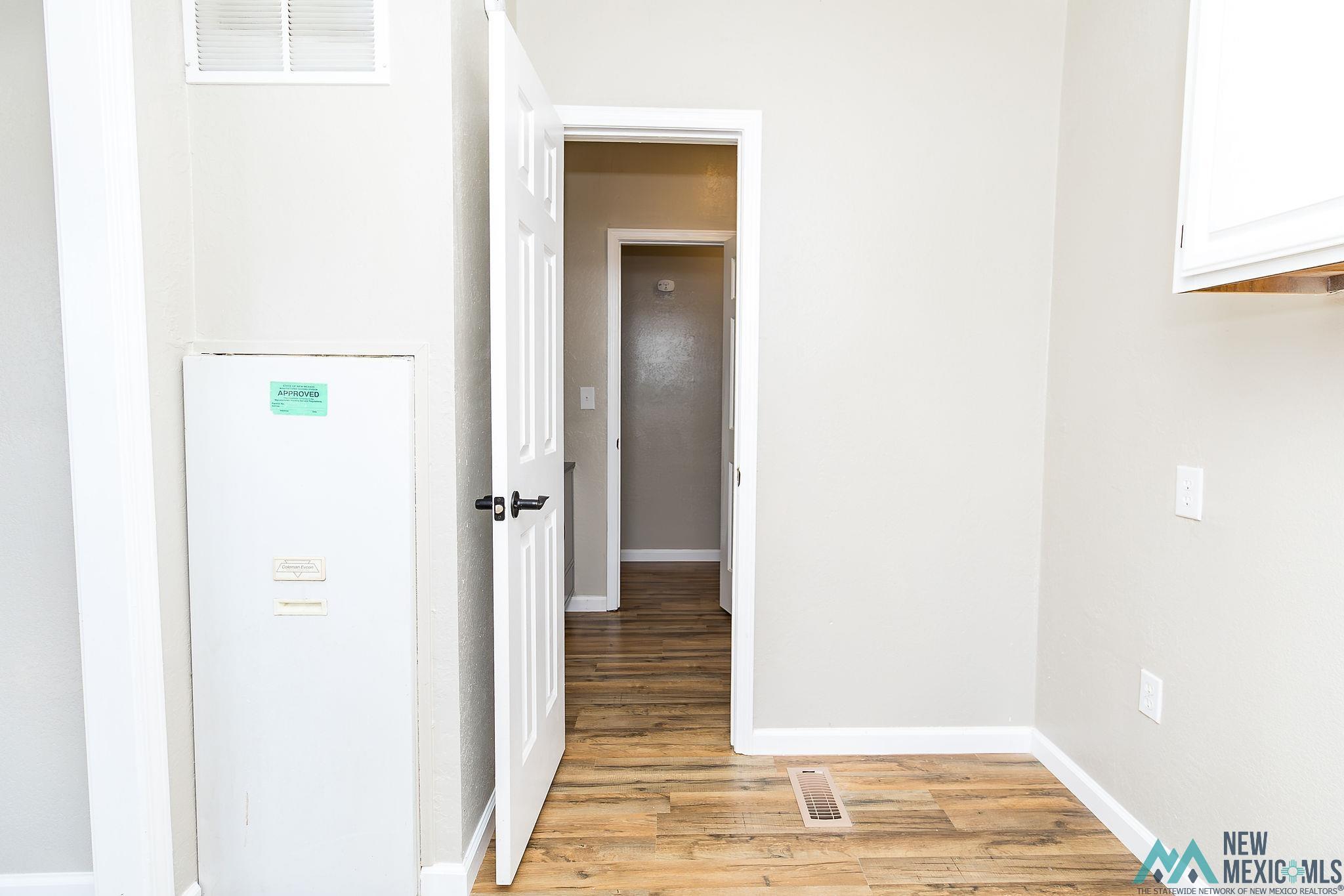 Broadview, New Mexico 88120, United States, 4 Bedrooms Bedrooms, ,3 BathroomsBathrooms,Residential,Active,43678