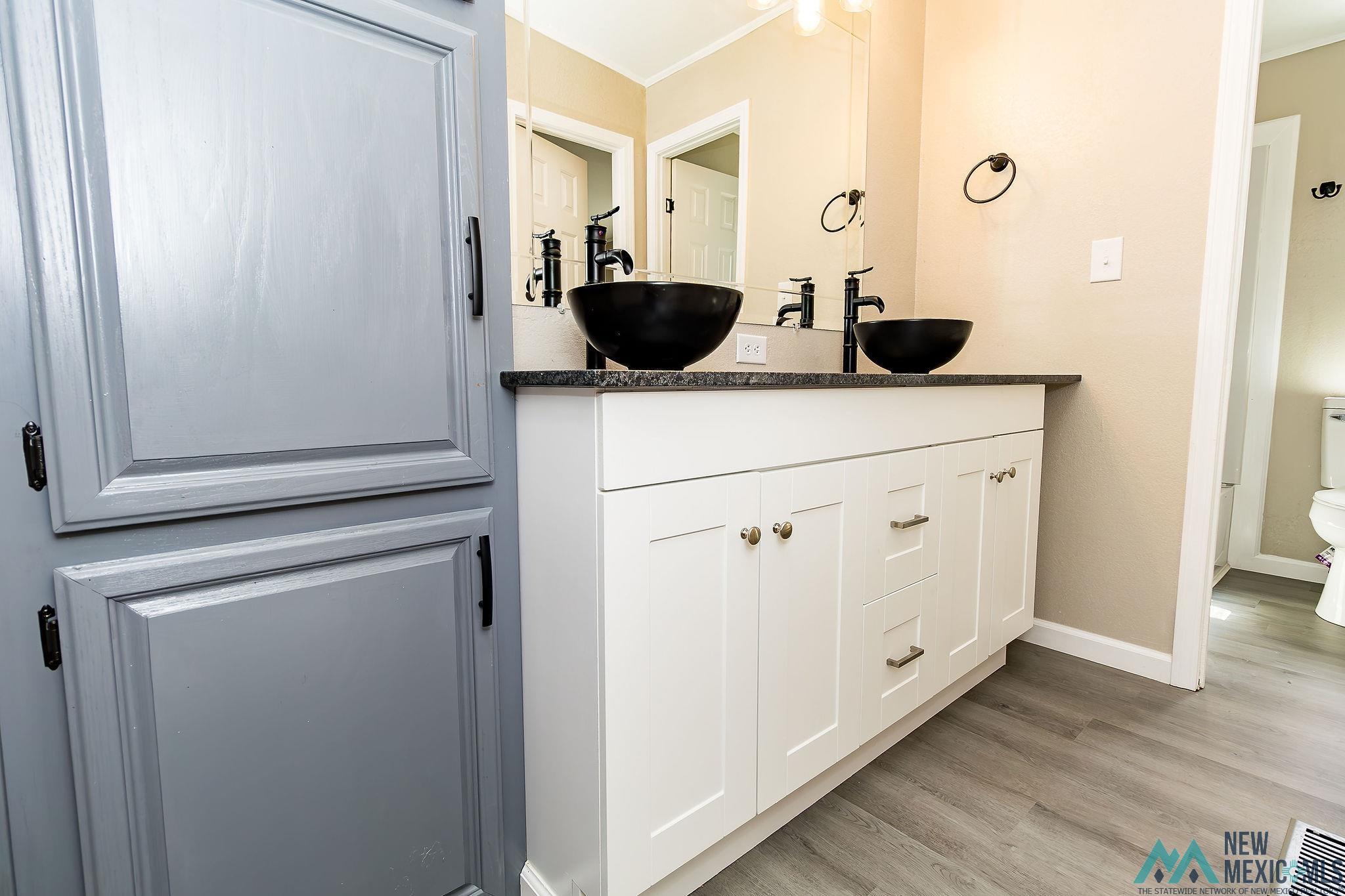 Broadview, New Mexico 88120, United States, 4 Bedrooms Bedrooms, ,3 BathroomsBathrooms,Residential,Active,43678