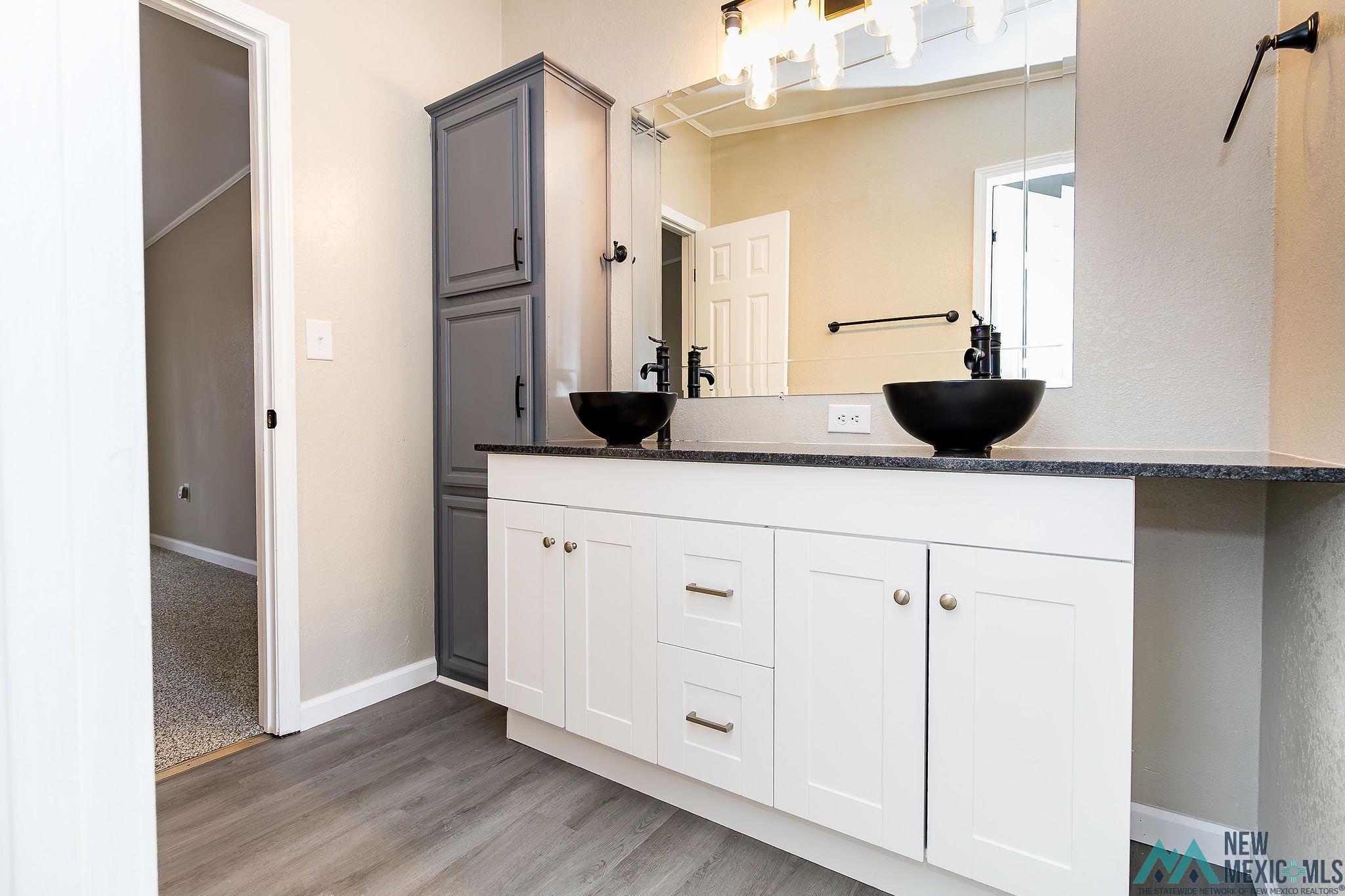 Broadview, New Mexico 88120, United States, 4 Bedrooms Bedrooms, ,3 BathroomsBathrooms,Residential,Active,43678