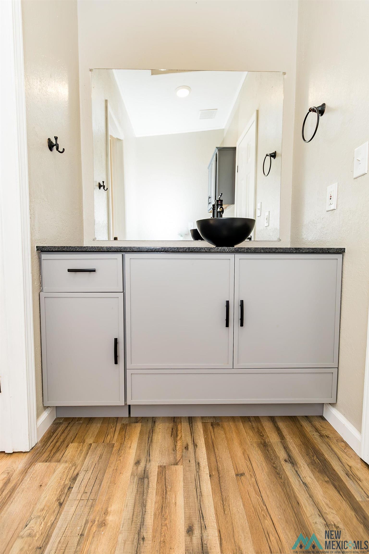 Broadview, New Mexico 88120, United States, 4 Bedrooms Bedrooms, ,3 BathroomsBathrooms,Residential,Active,43678