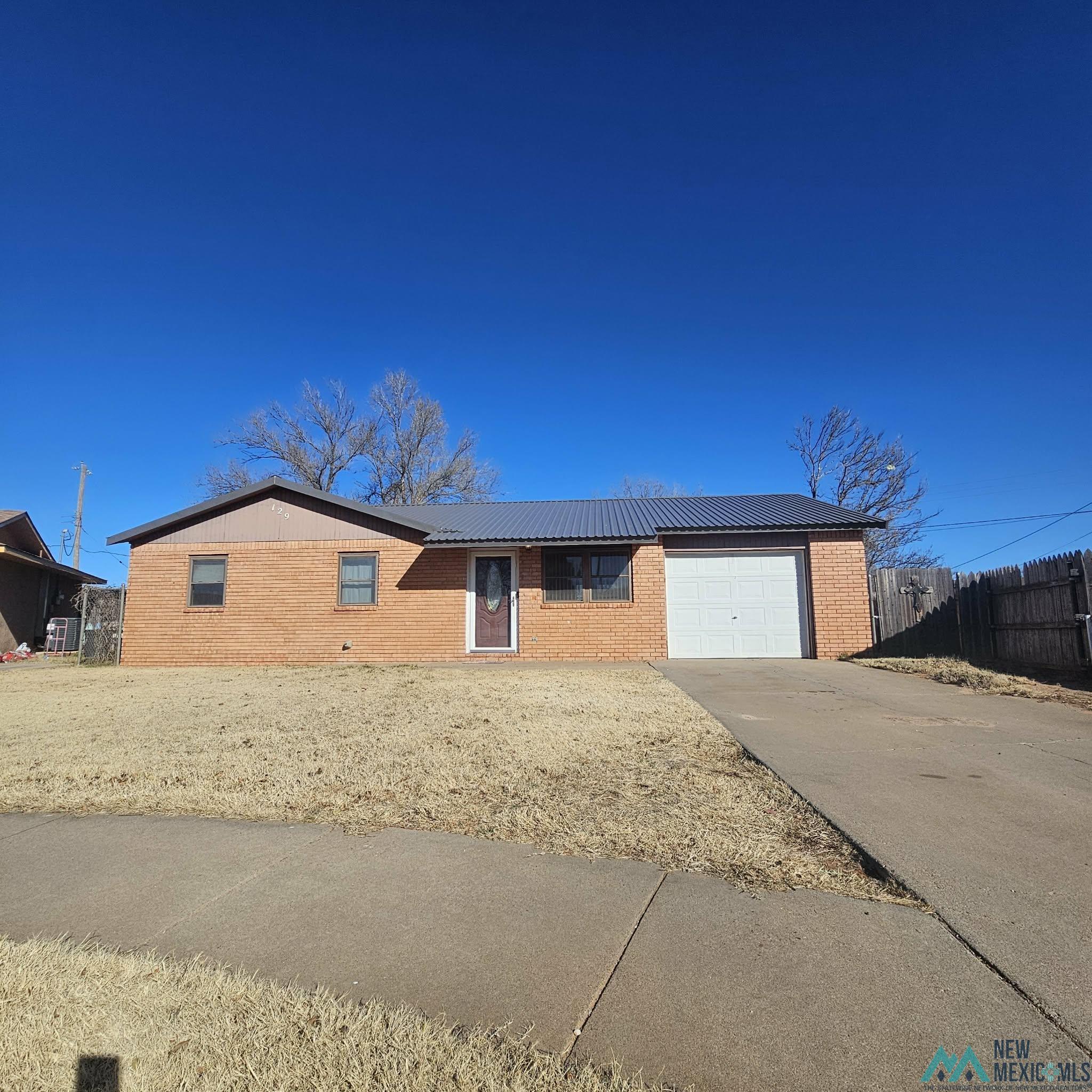 Clovis, New Mexico 88101, United States, 3 Bedrooms Bedrooms, ,1 BathroomBathrooms,Residential,Active,254852